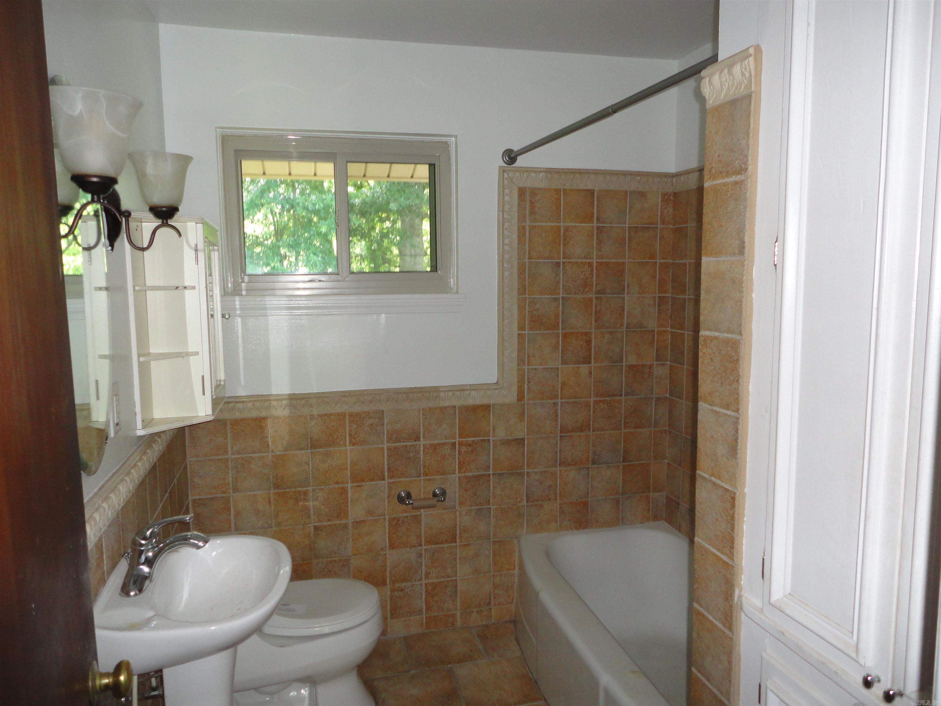 66 Lakeshore Drive Property Photo 10