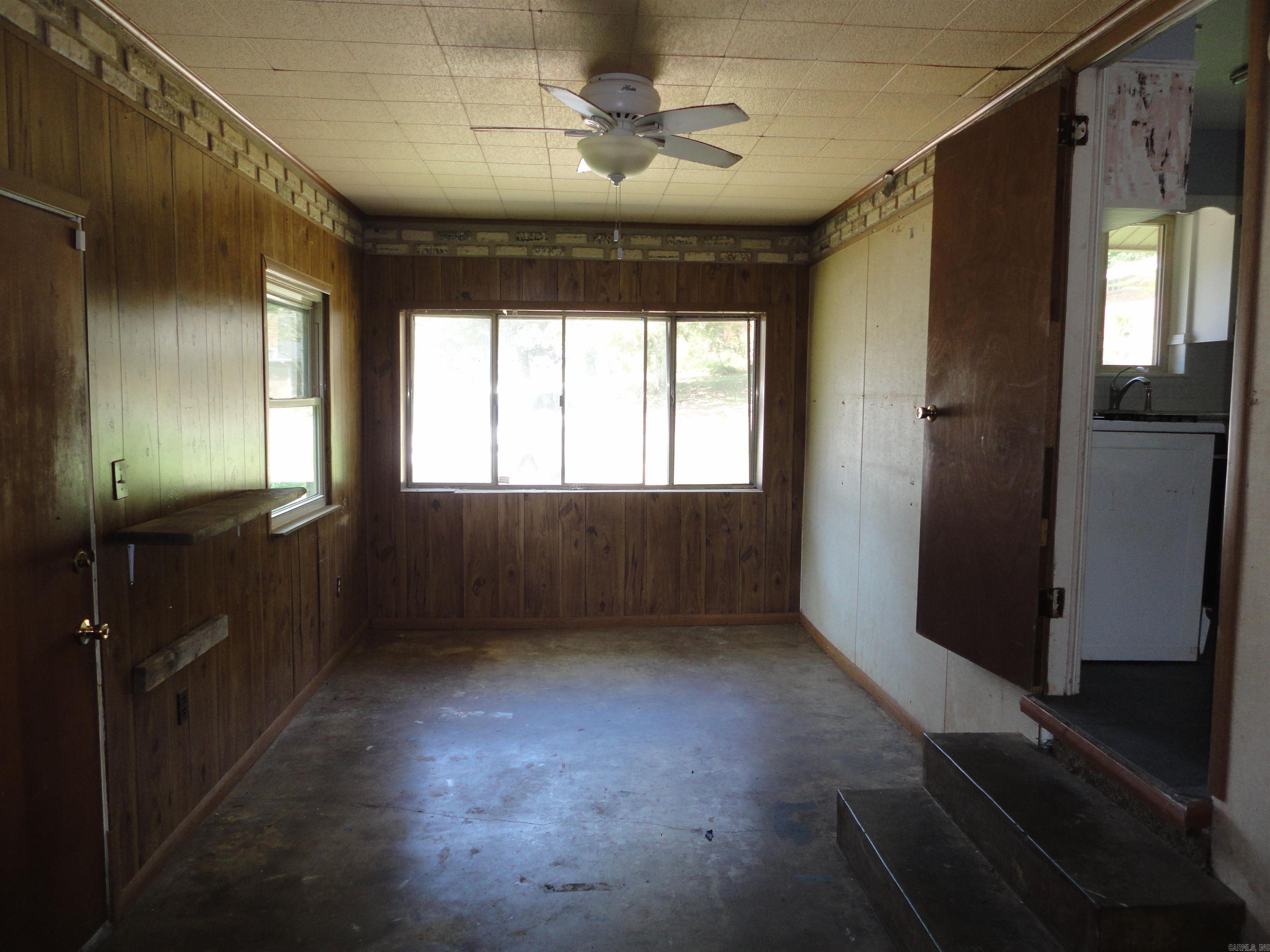 66 Lakeshore Drive Property Photo 12