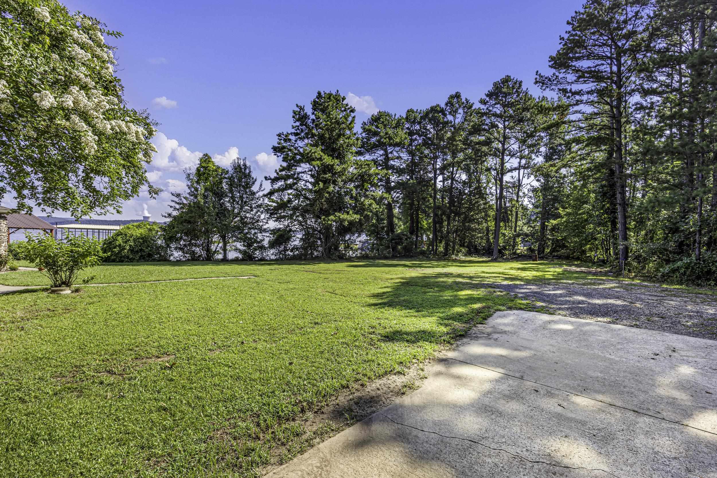 10101 Lakeshore Loop Property Photo 14