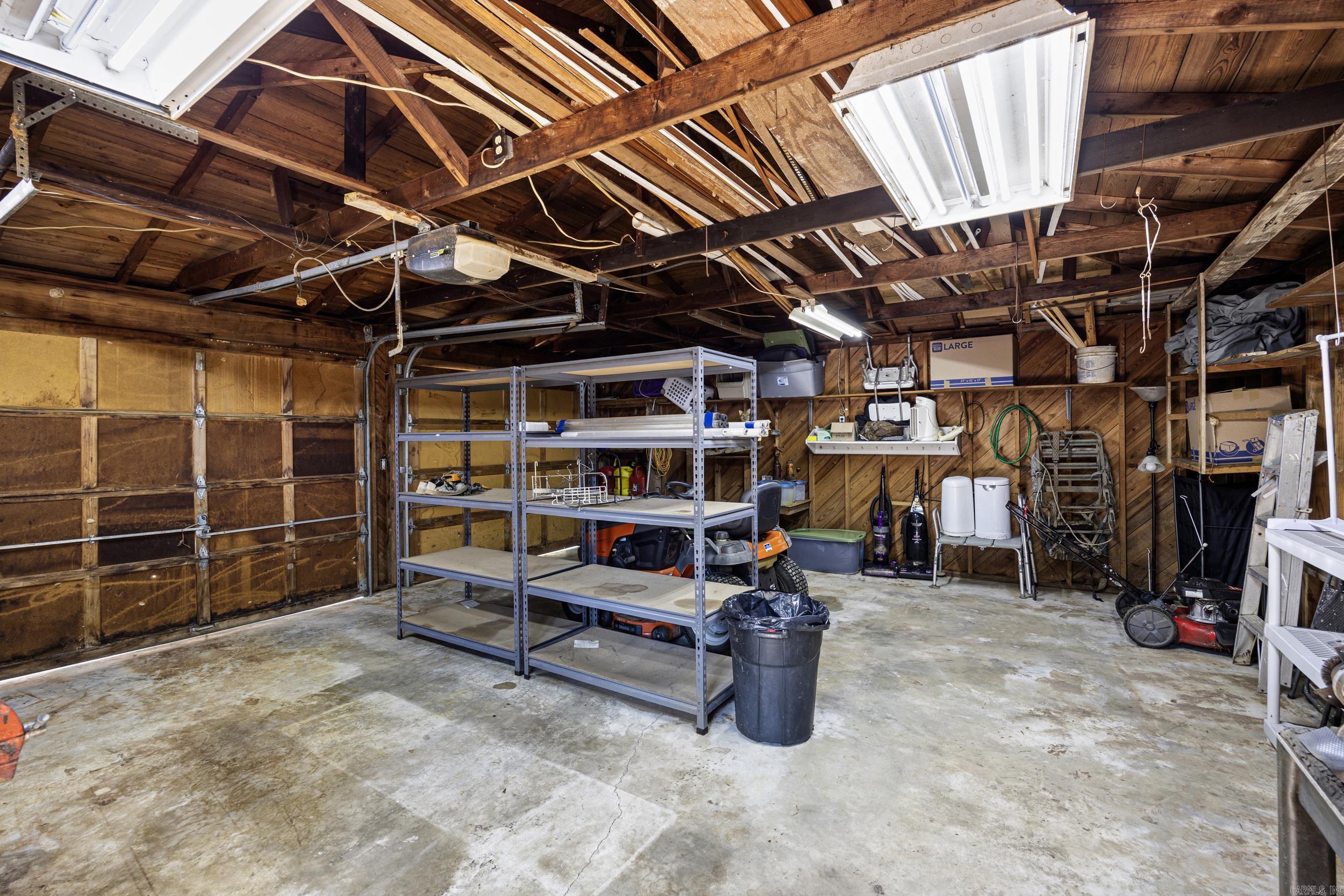 10101 Lakeshore Loop Property Photo 20