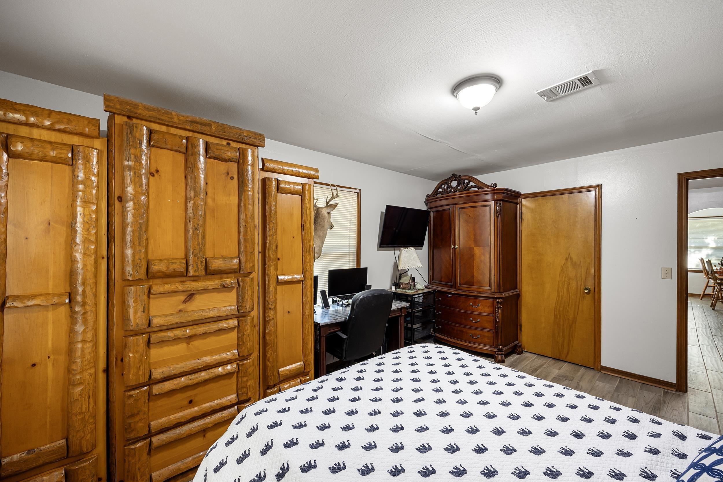 10101 Lakeshore Loop Property Photo 33
