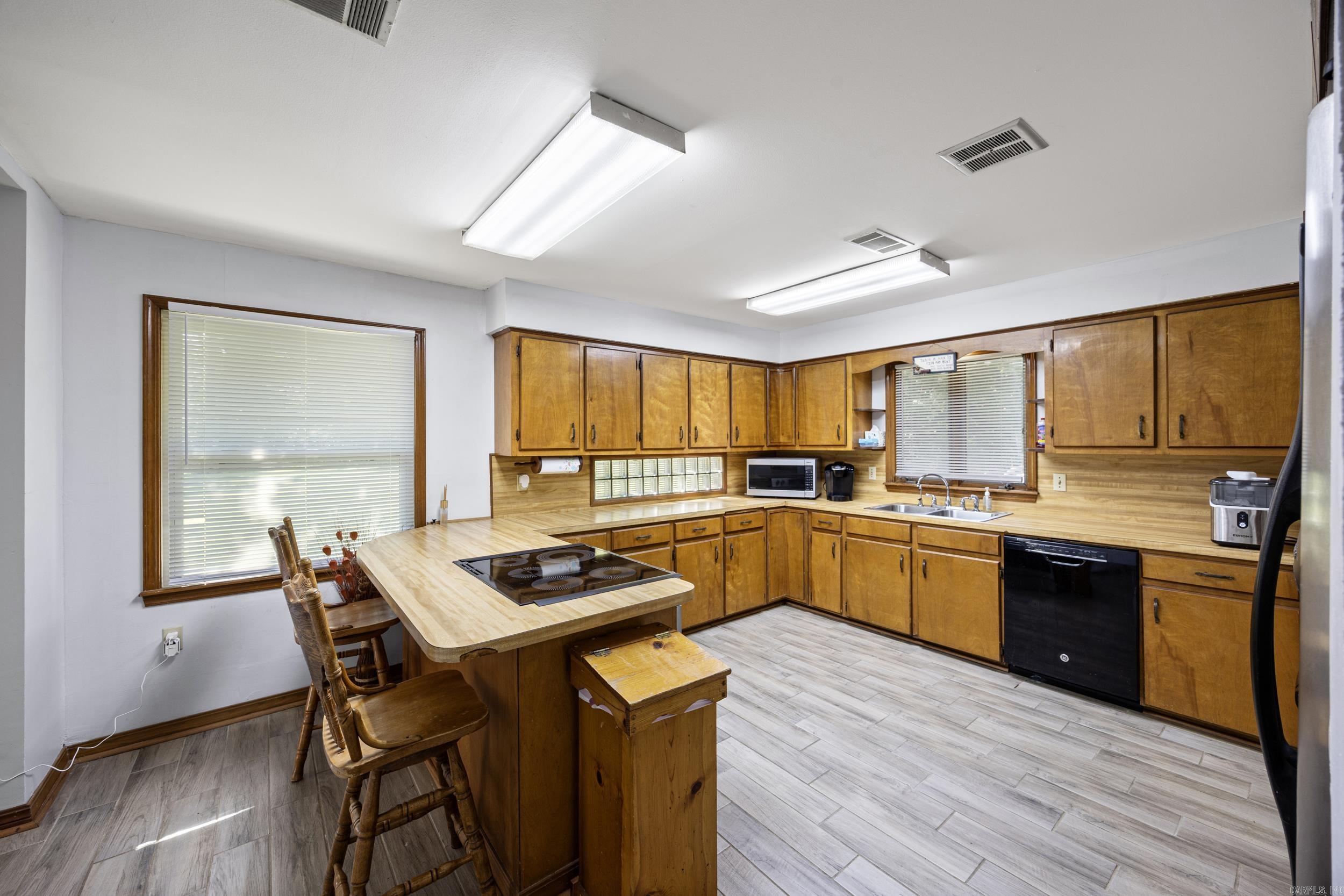10101 Lakeshore Loop Property Photo 38
