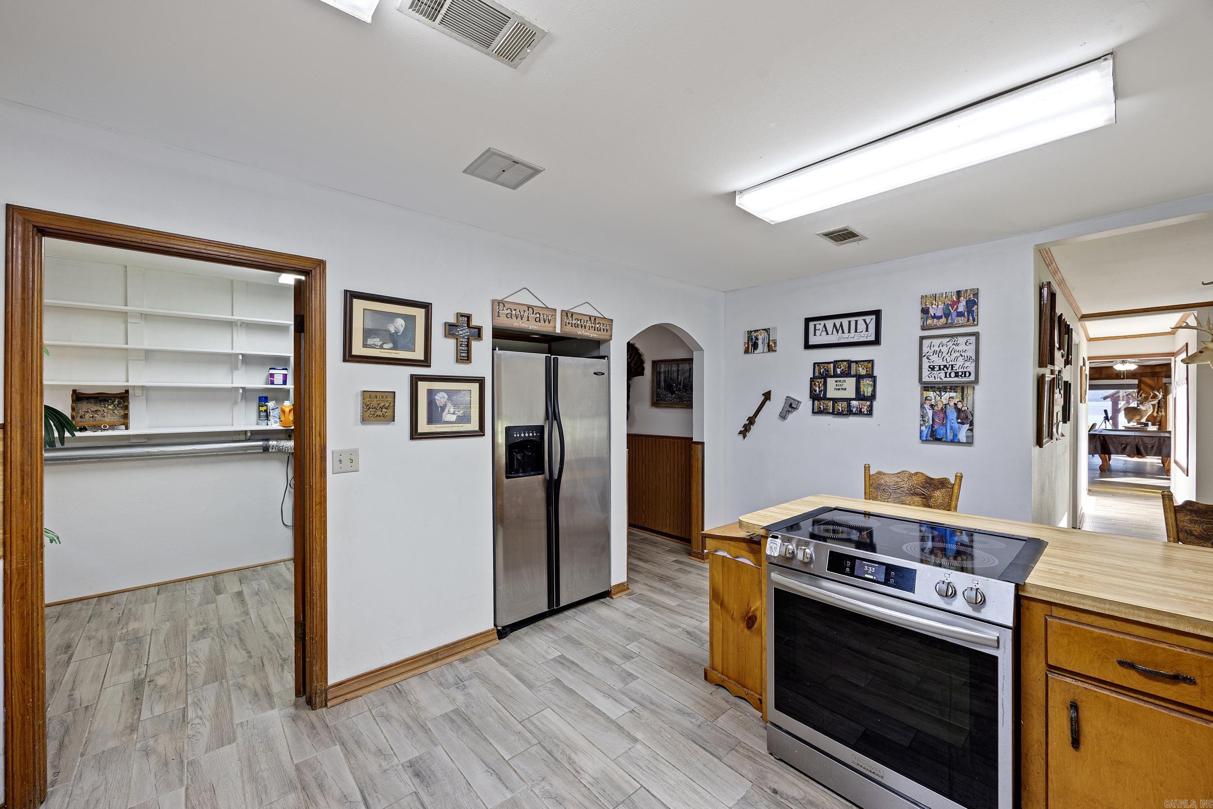 10101 Lakeshore Loop Property Photo 39