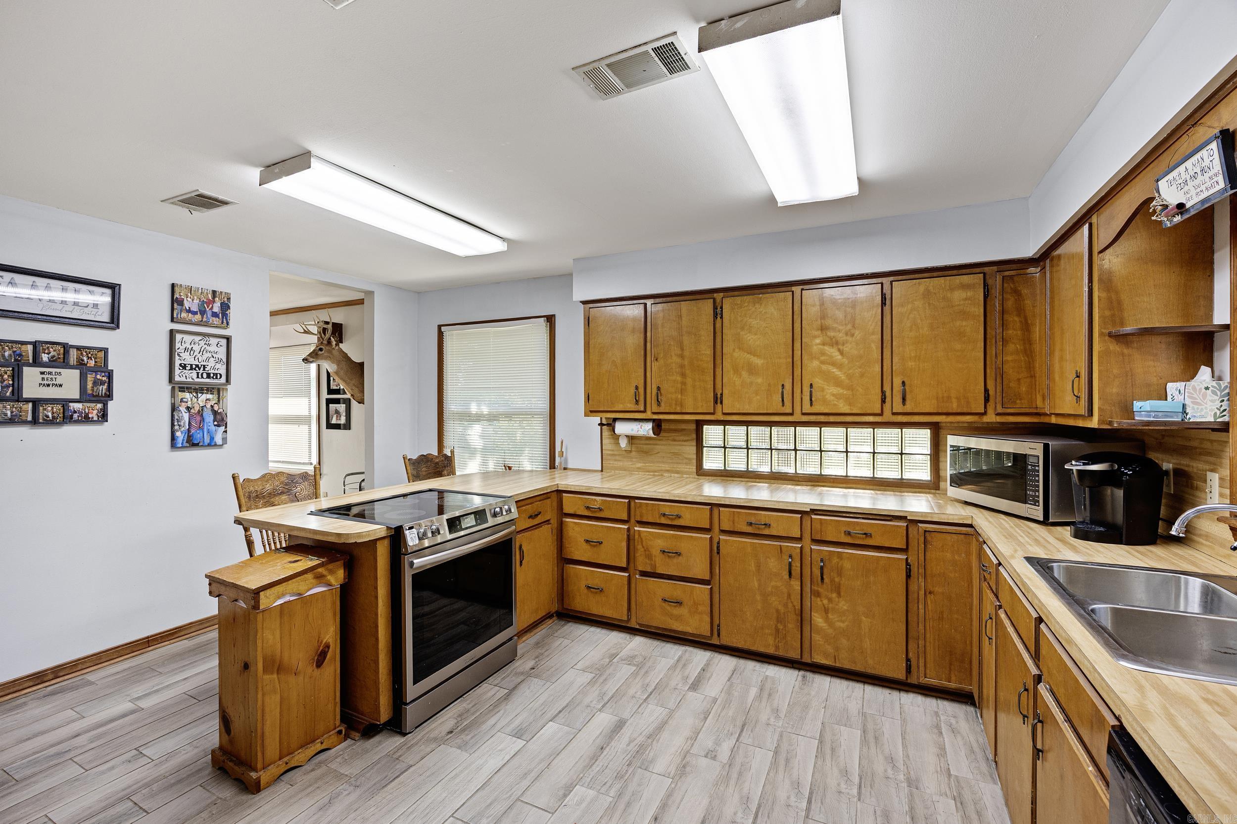 10101 Lakeshore Loop Property Photo 40