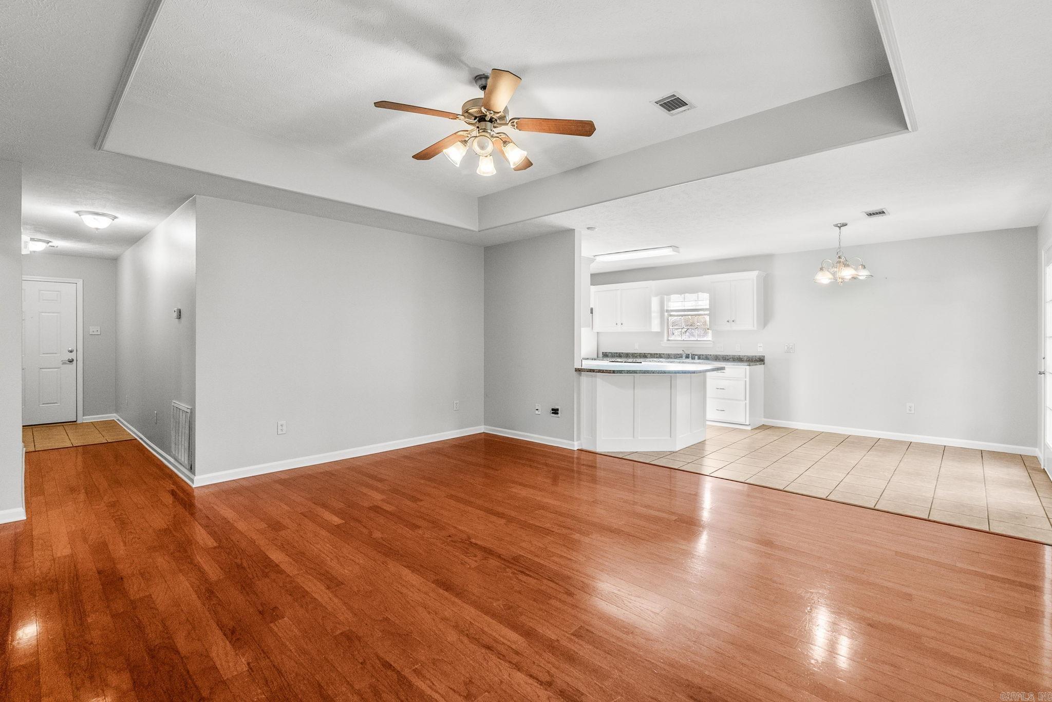 5185 Stockton Property Photo 7