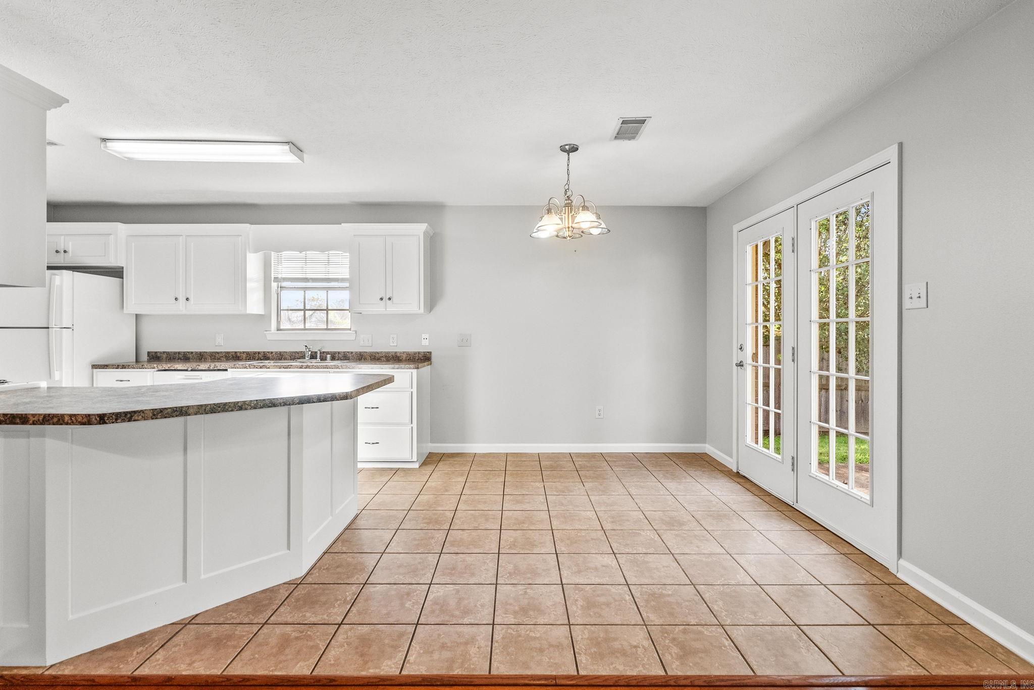 5185 Stockton Property Photo 8