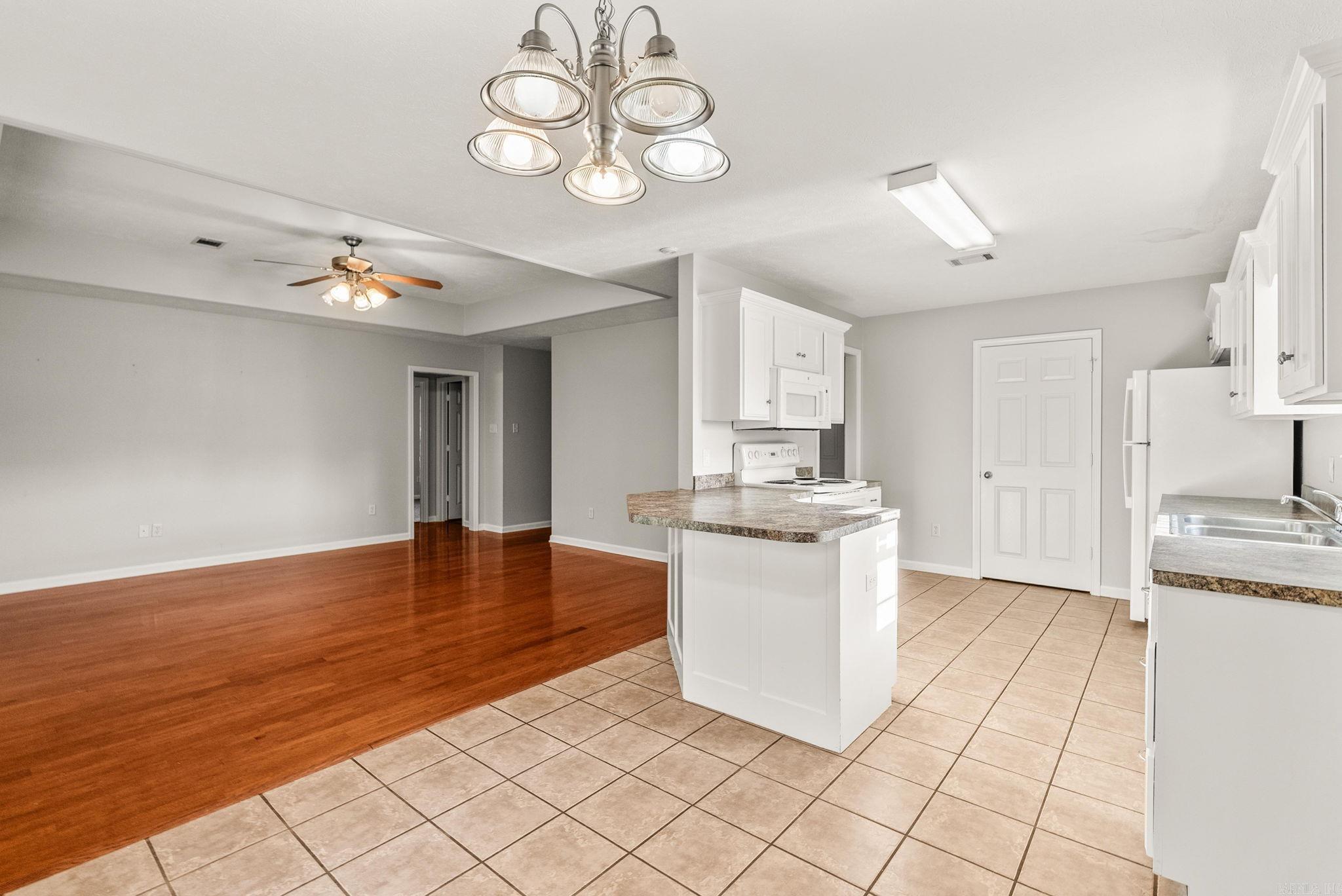 5185 Stockton Property Photo 9