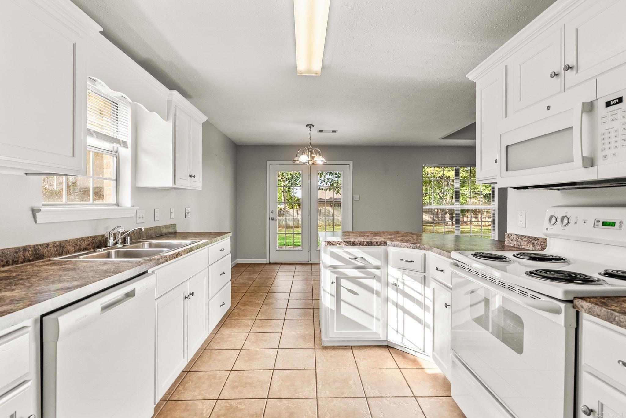 5185 Stockton Property Photo 11