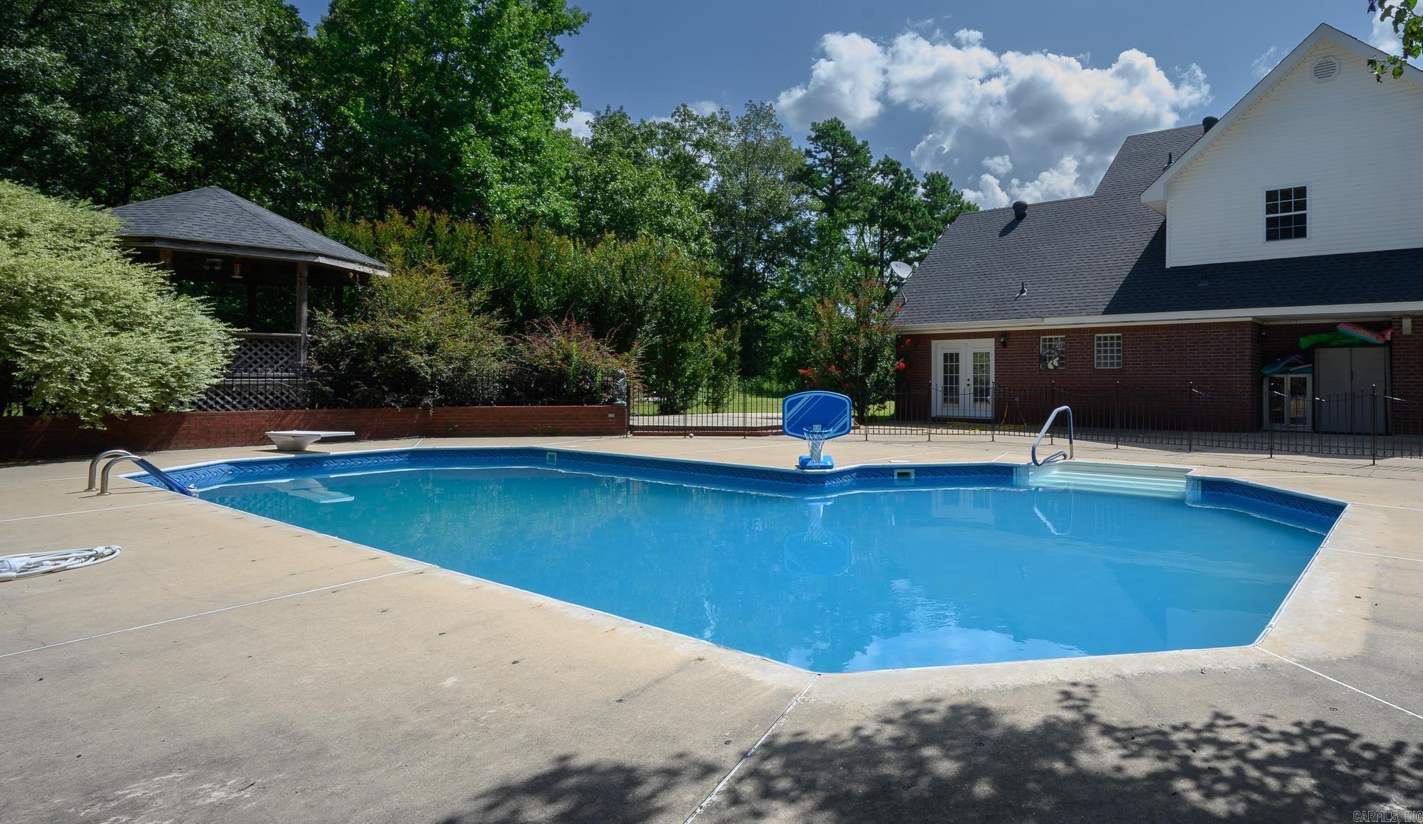 3021 Highway 71 N Property Photo 3