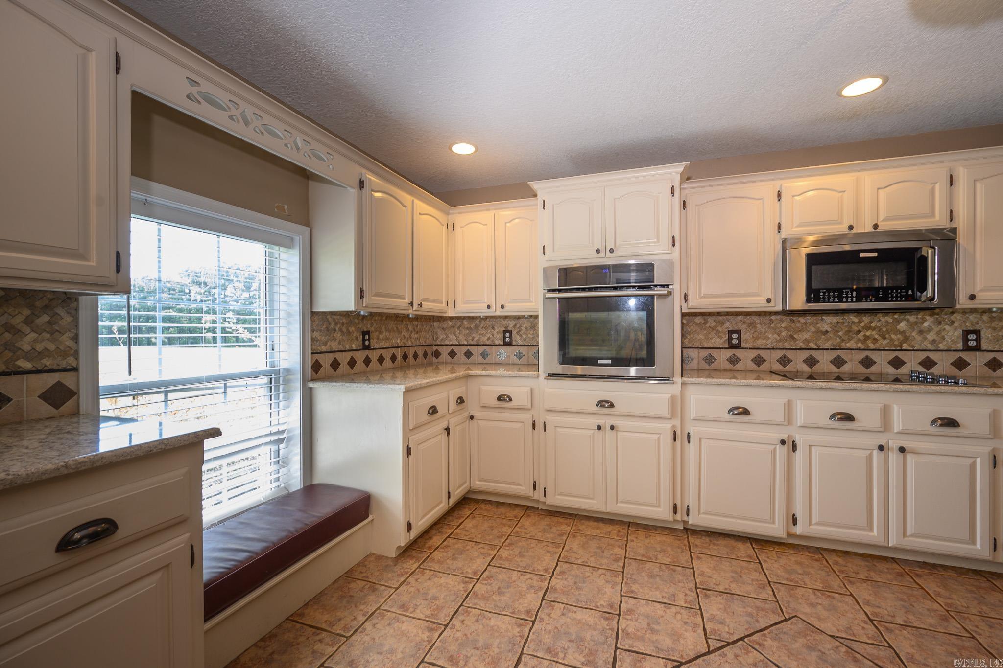 3021 Highway 71 N Property Photo 11