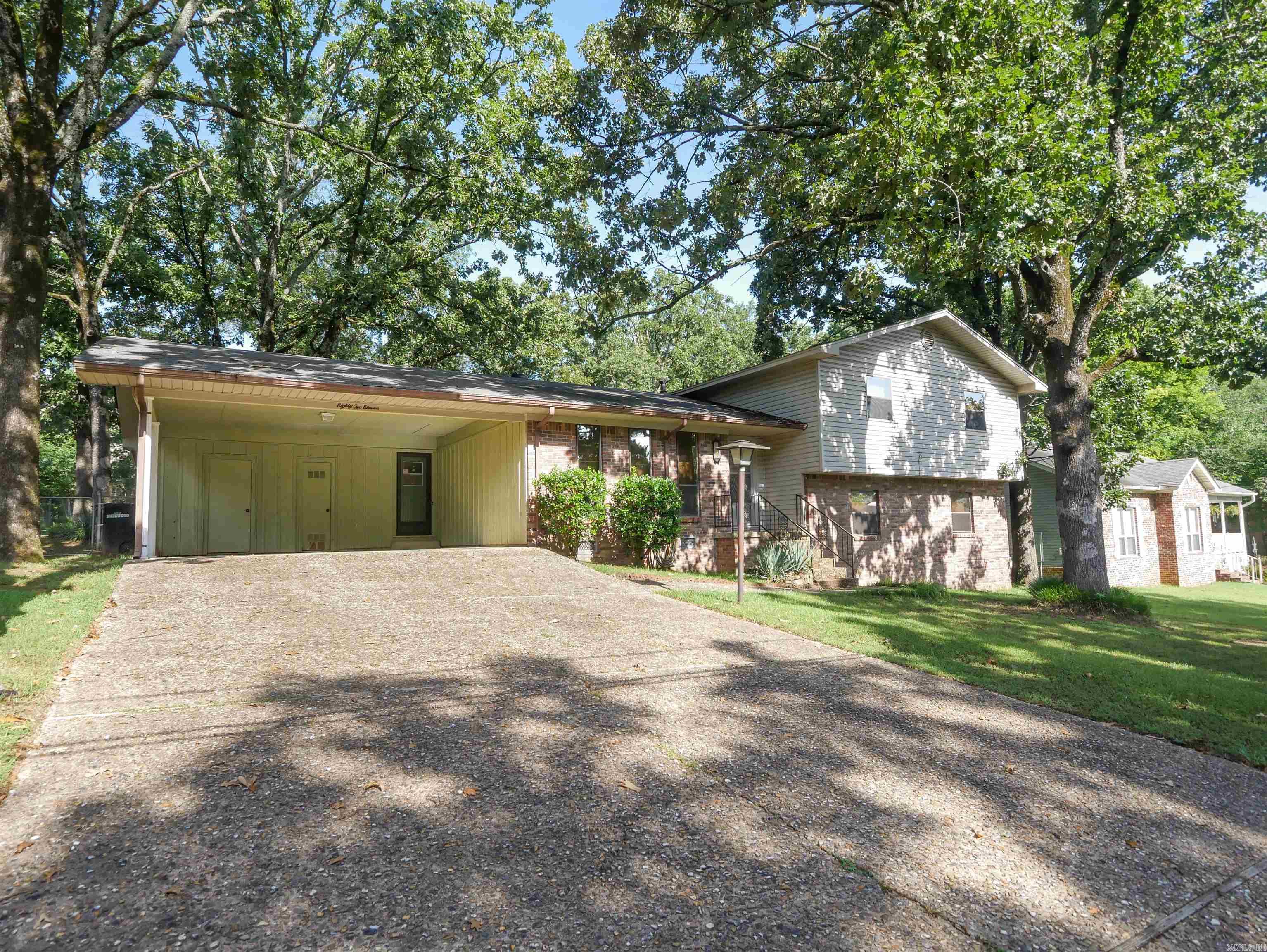 8211 Park Avenue Property Photo 2