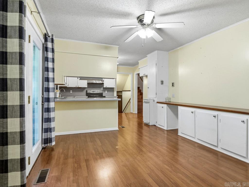 8211 Park Avenue Property Photo 4