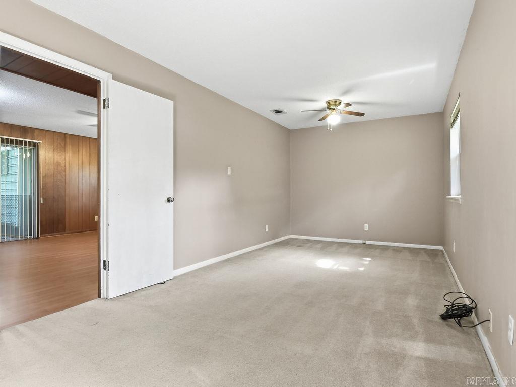 8211 Park Avenue Property Photo 12