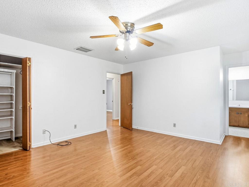 8211 Park Avenue Property Photo 16