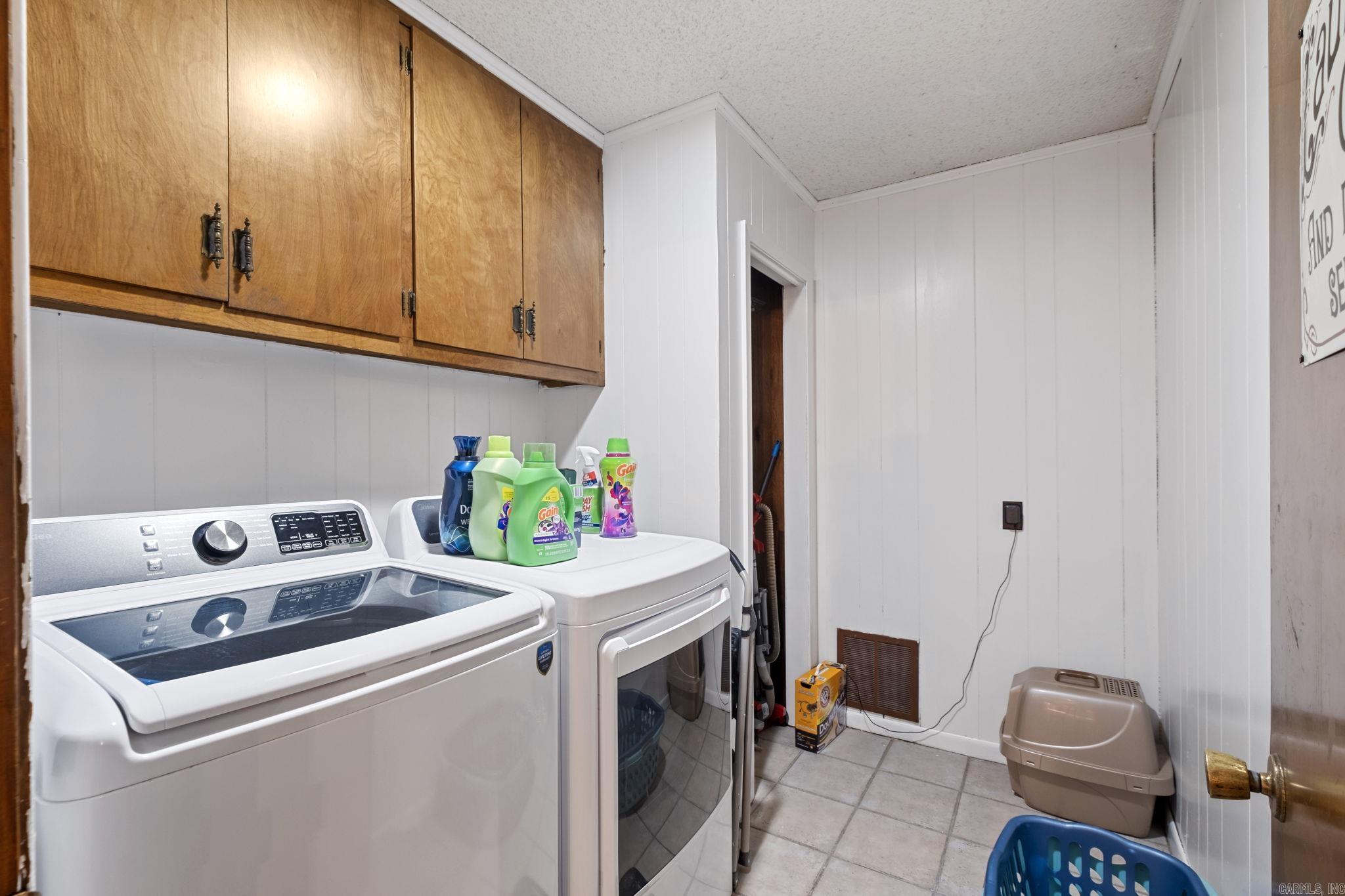 703 N Seaman Street Property Photo 31