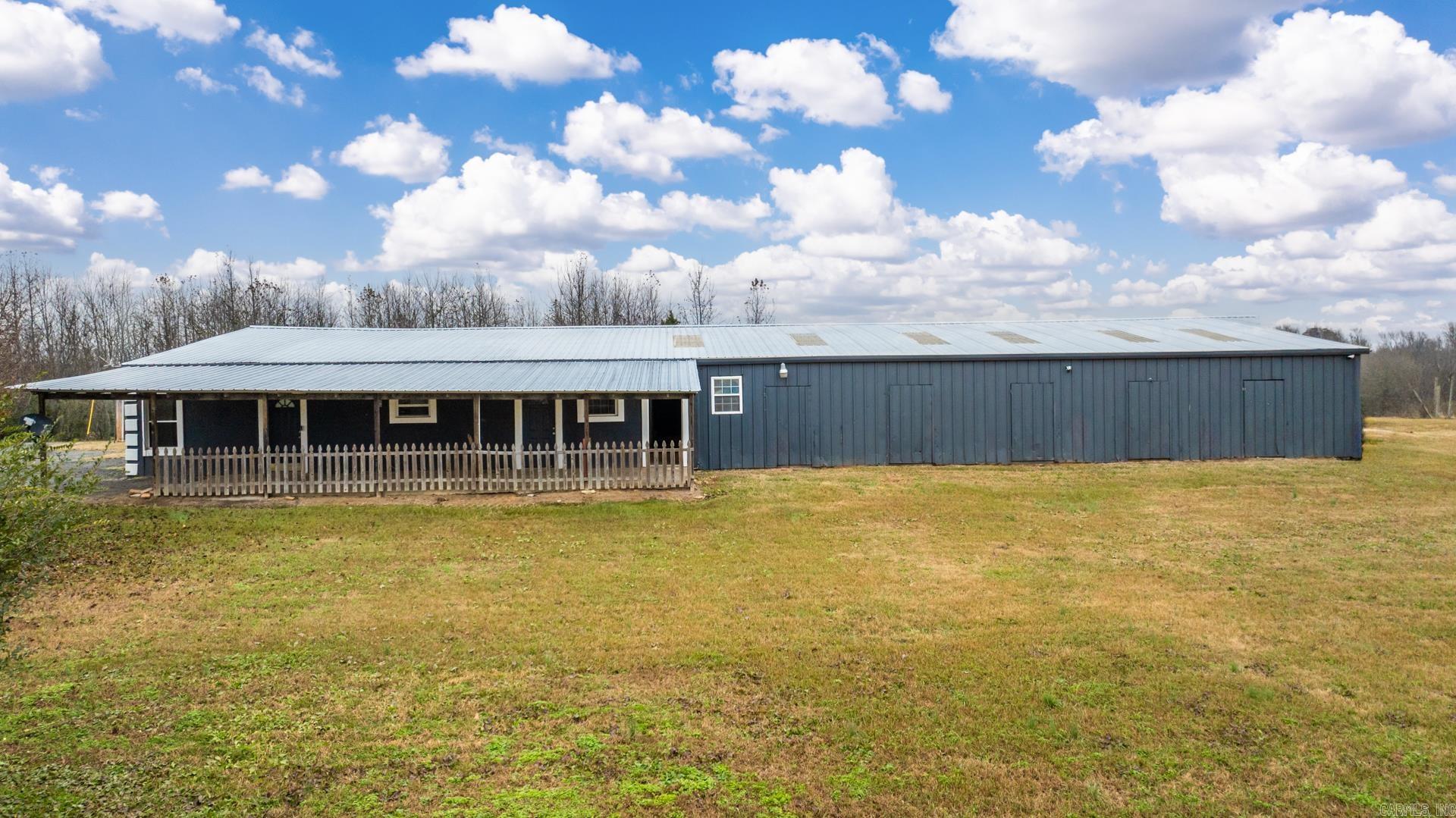 6 Crooked Creek Rd Property Photo 2