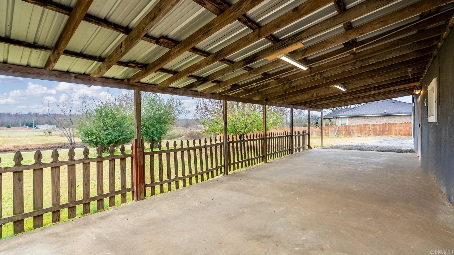 6 Crooked Creek Rd Property Photo 3