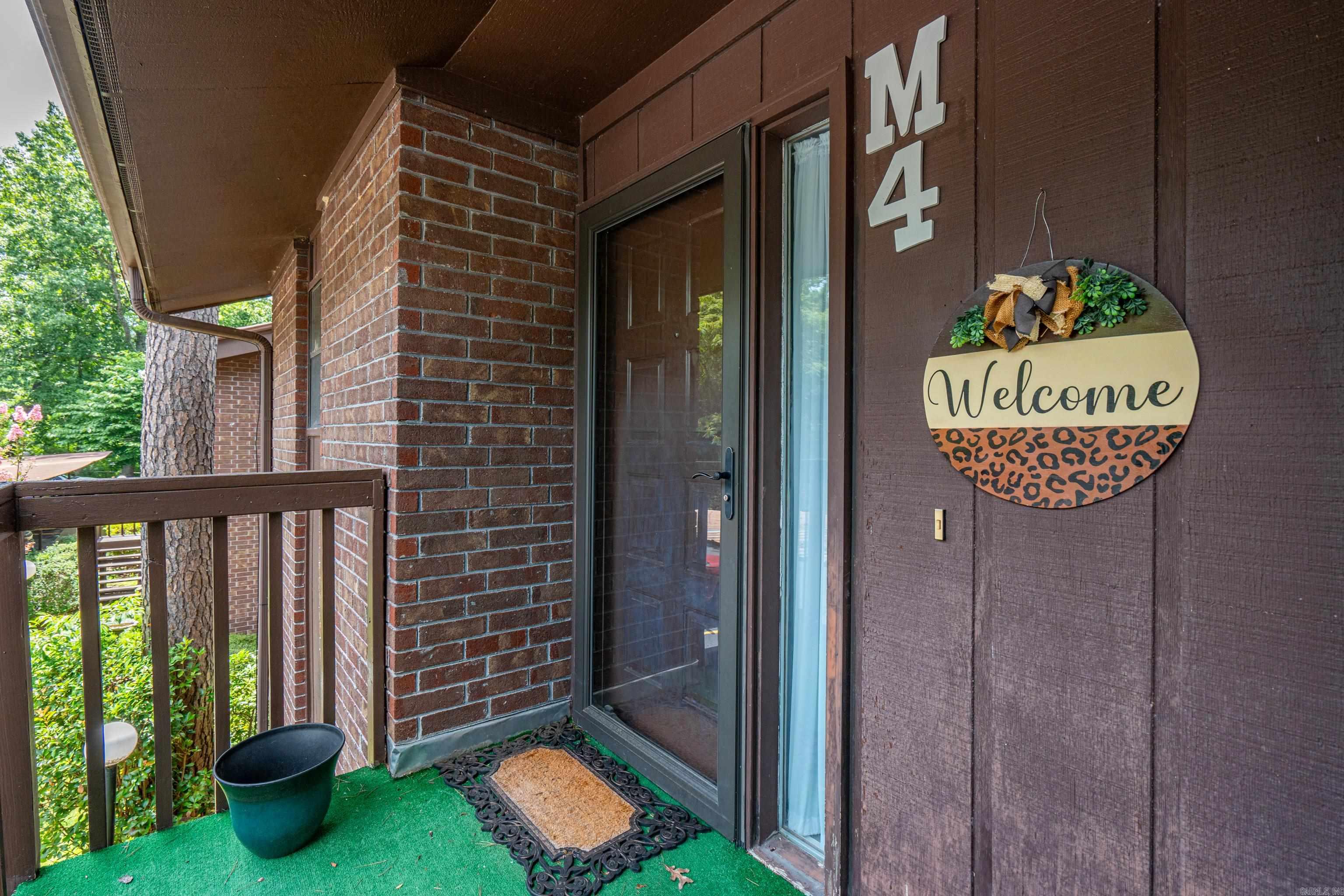 2311 Lakeshore Drive M4 Property Photo 3