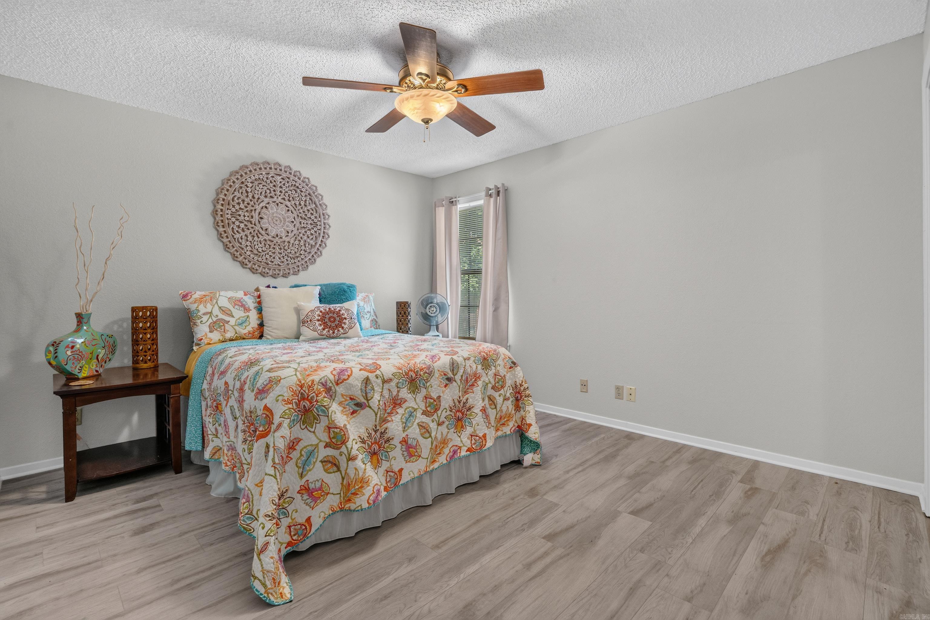 2311 Lakeshore Drive M4 Property Photo 19