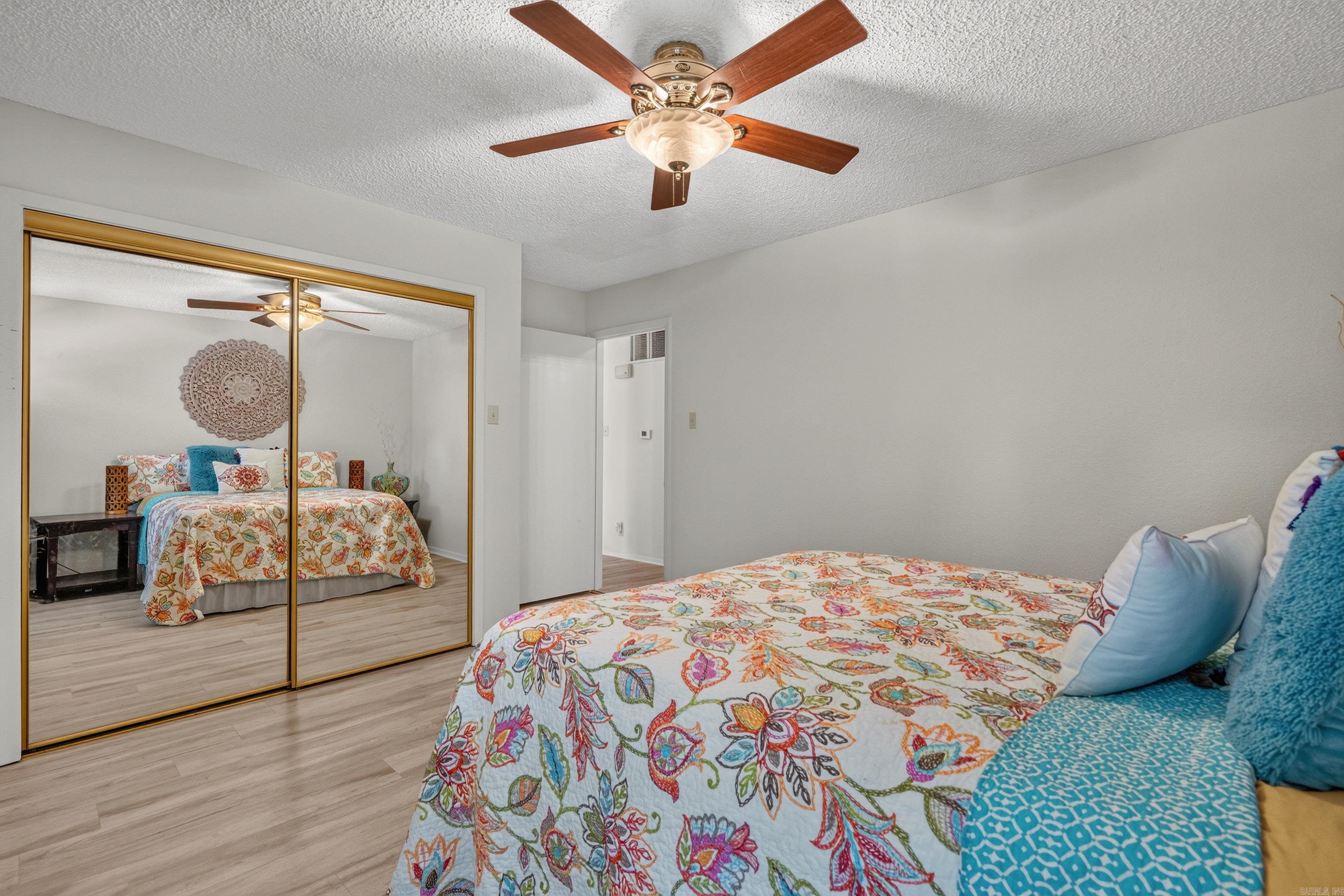 2311 Lakeshore Drive M4 Property Photo 20