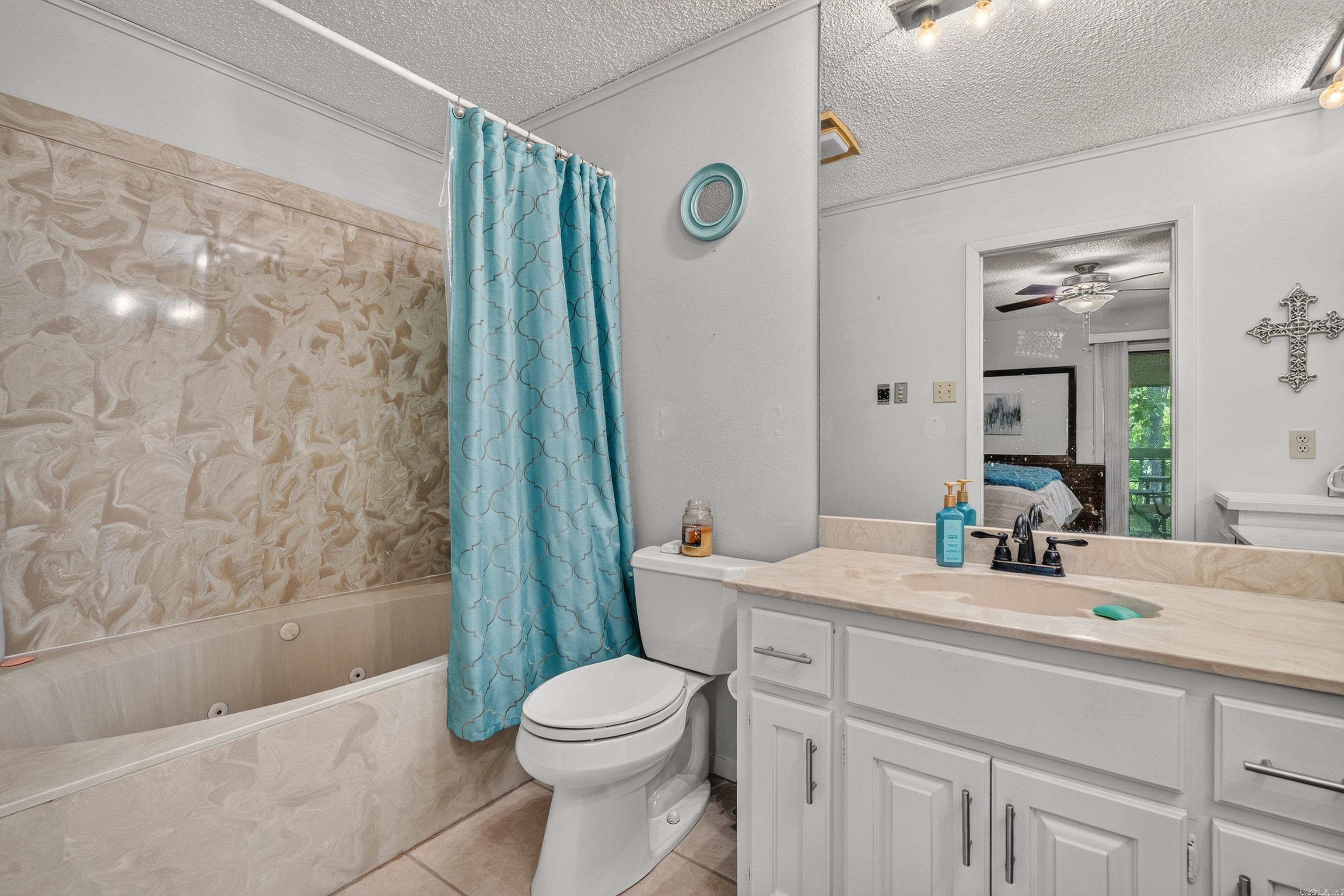 2311 Lakeshore Drive M4 Property Photo 25