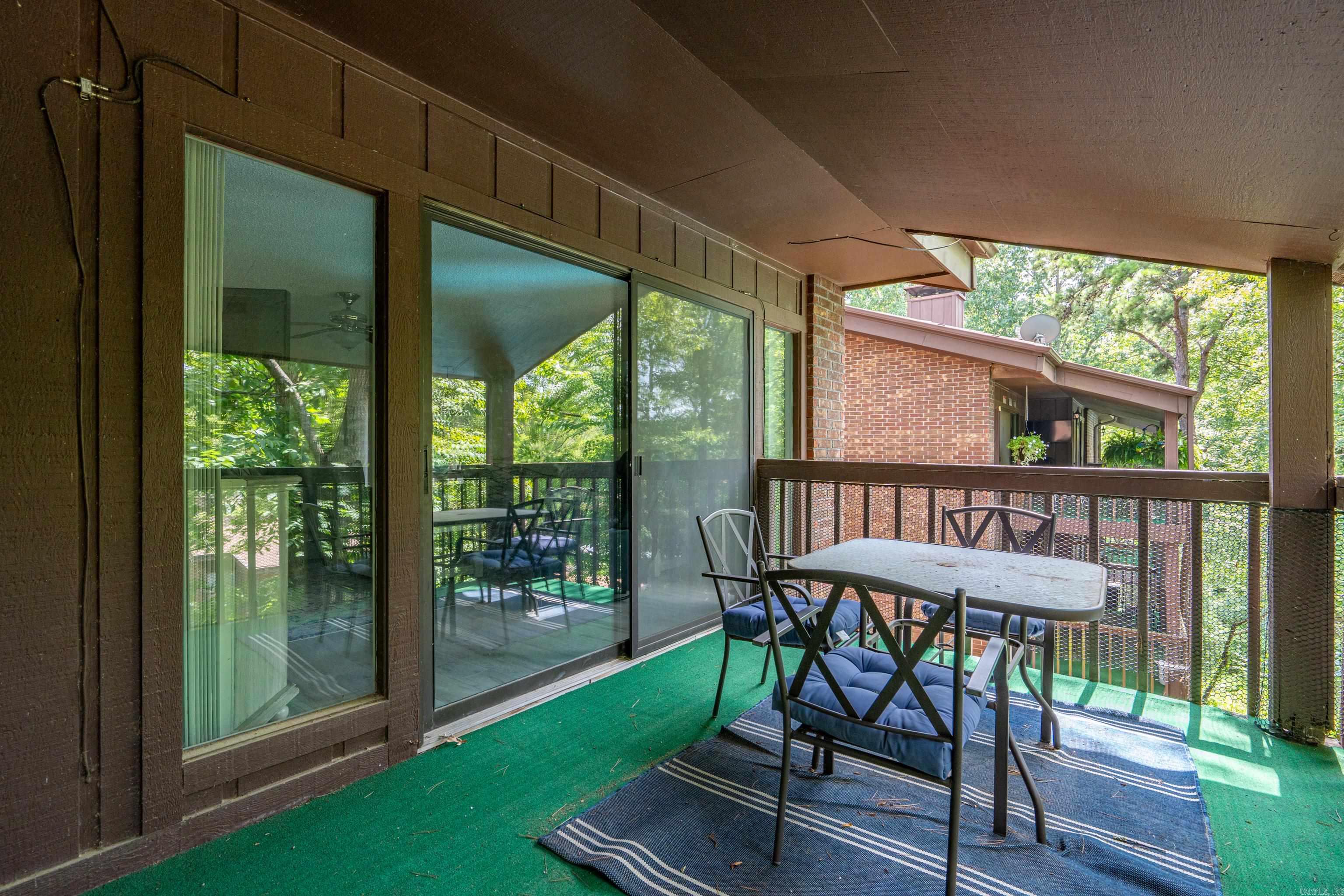 2311 Lakeshore Drive M4 Property Photo 27