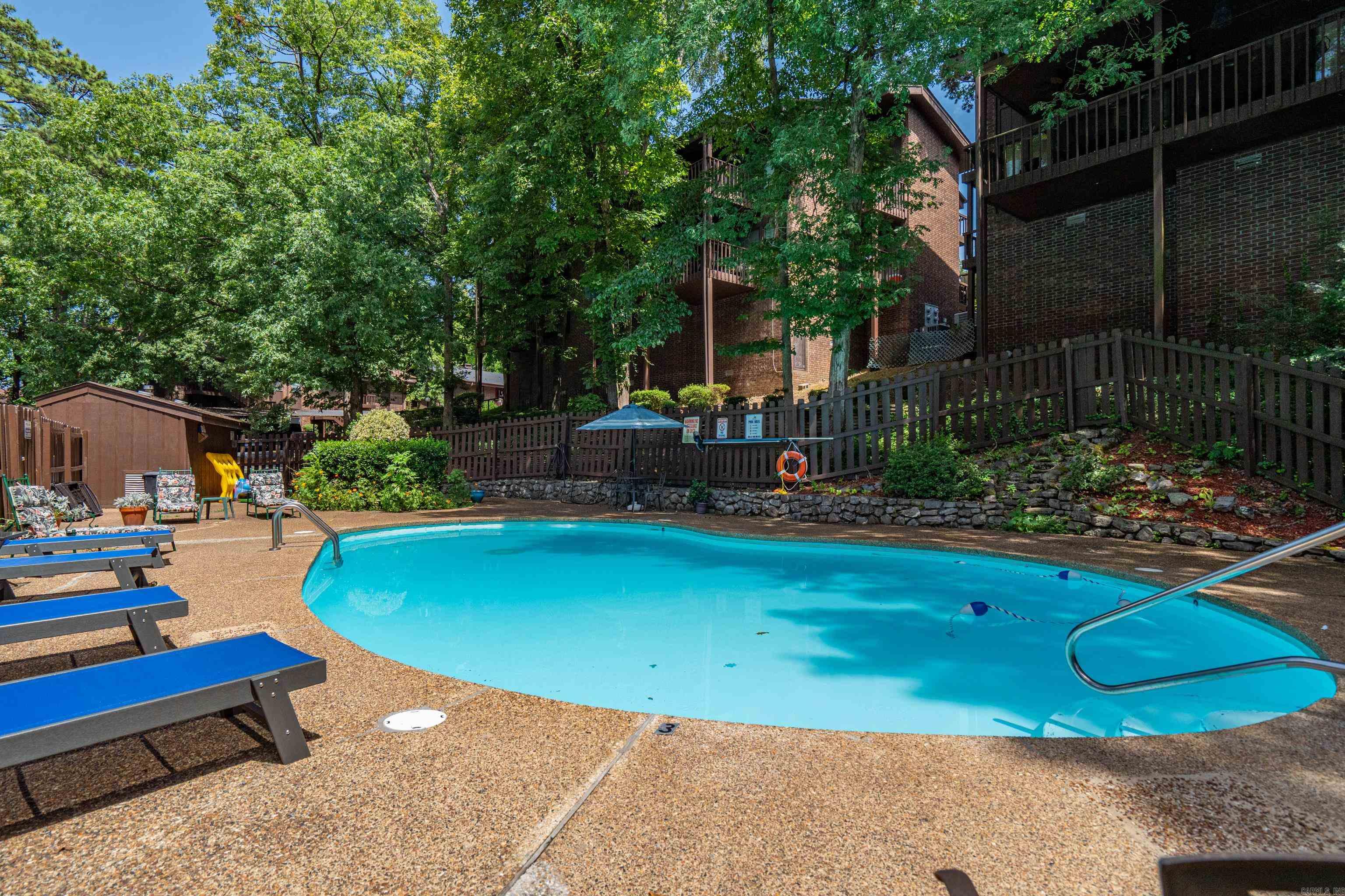 2311 Lakeshore Drive M4 Property Photo 34