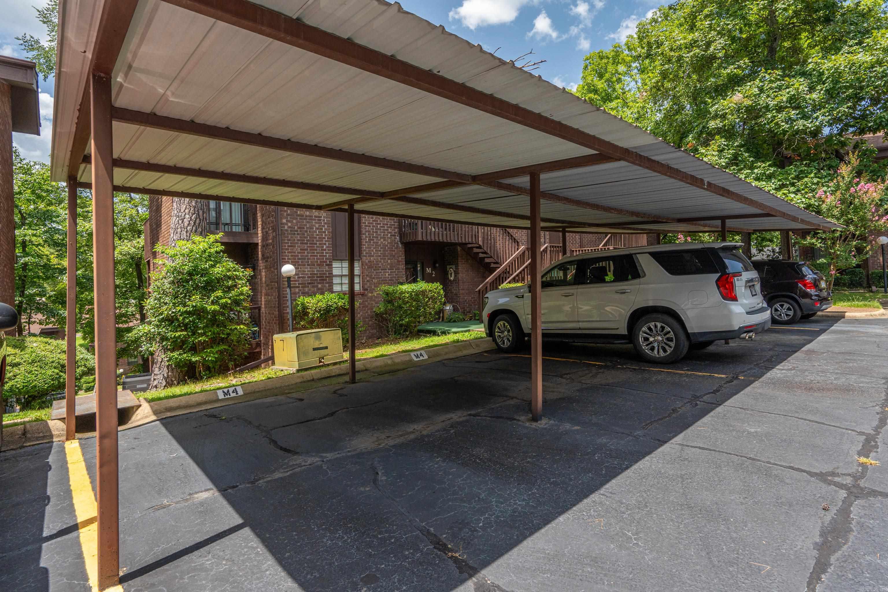 2311 Lakeshore Drive M4 Property Photo 39