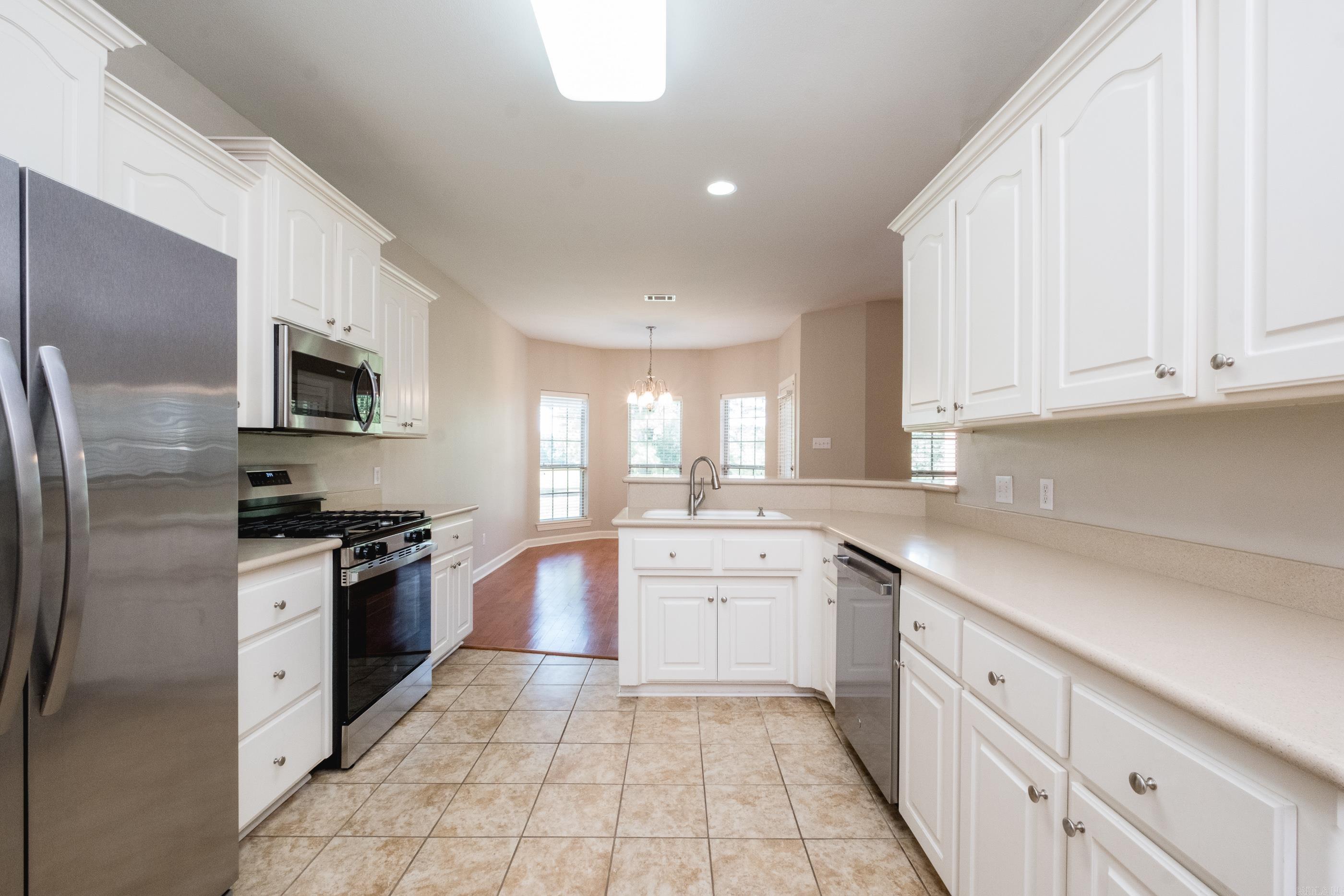 8 Village Way Property Photo 22