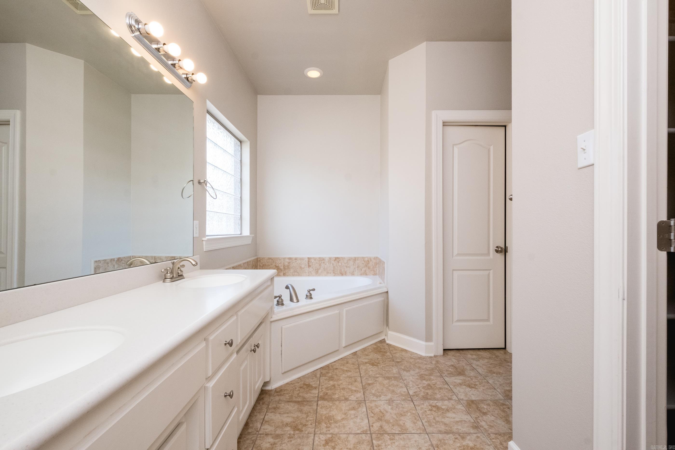 8 Village Way Property Photo 35