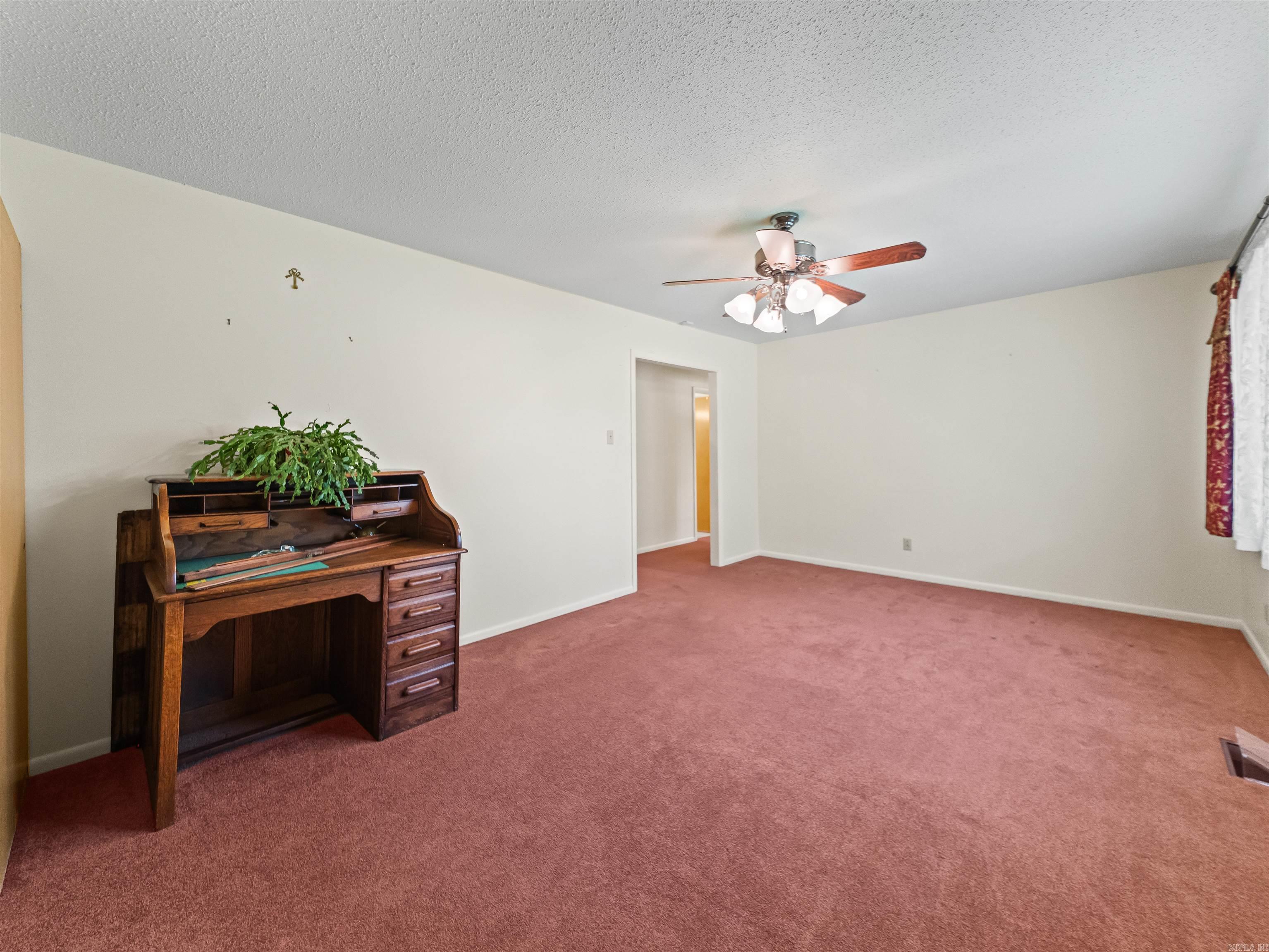 417 Lakeshore Drive Property Photo 6