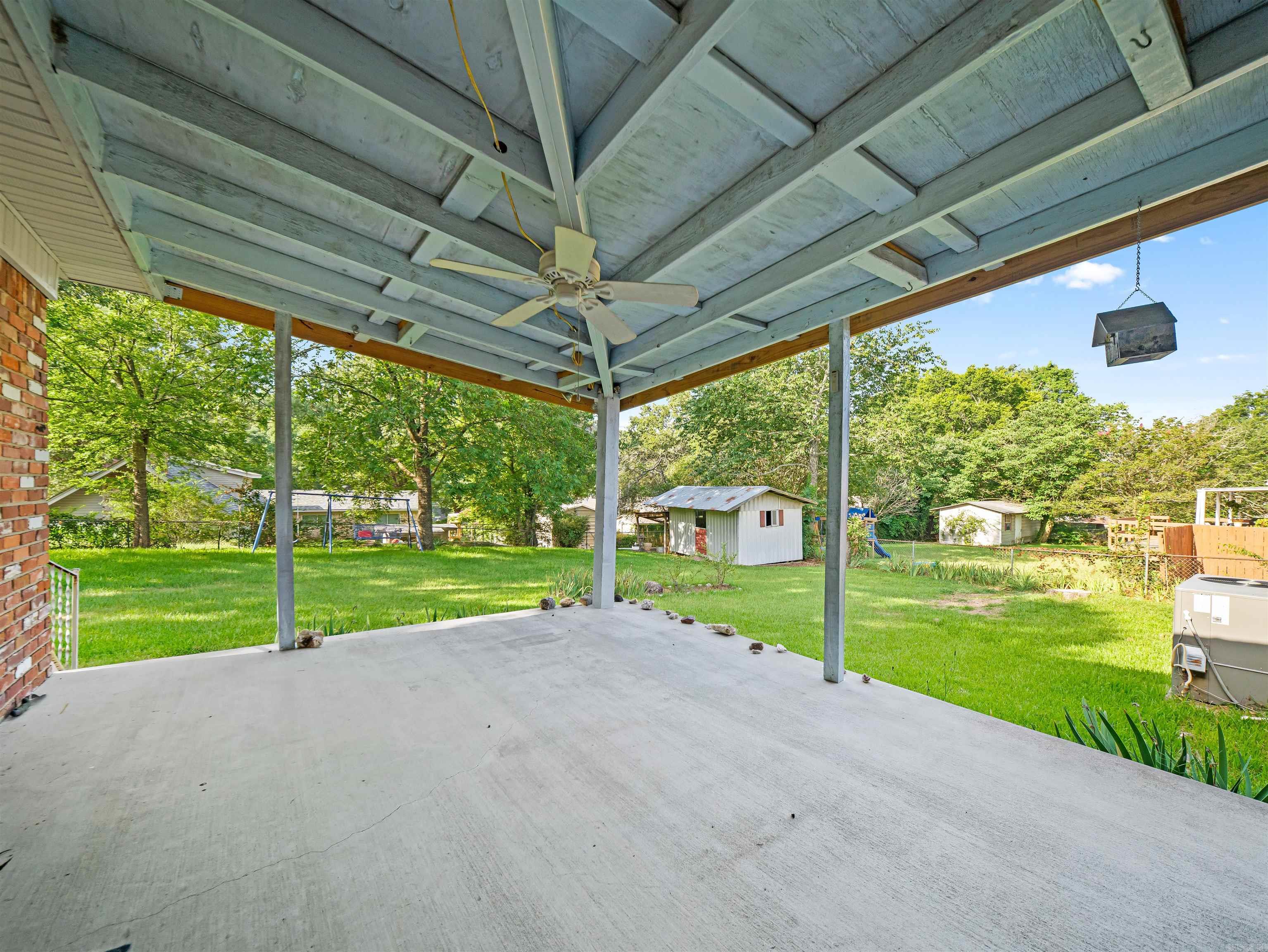 417 Lakeshore Drive Property Photo 27