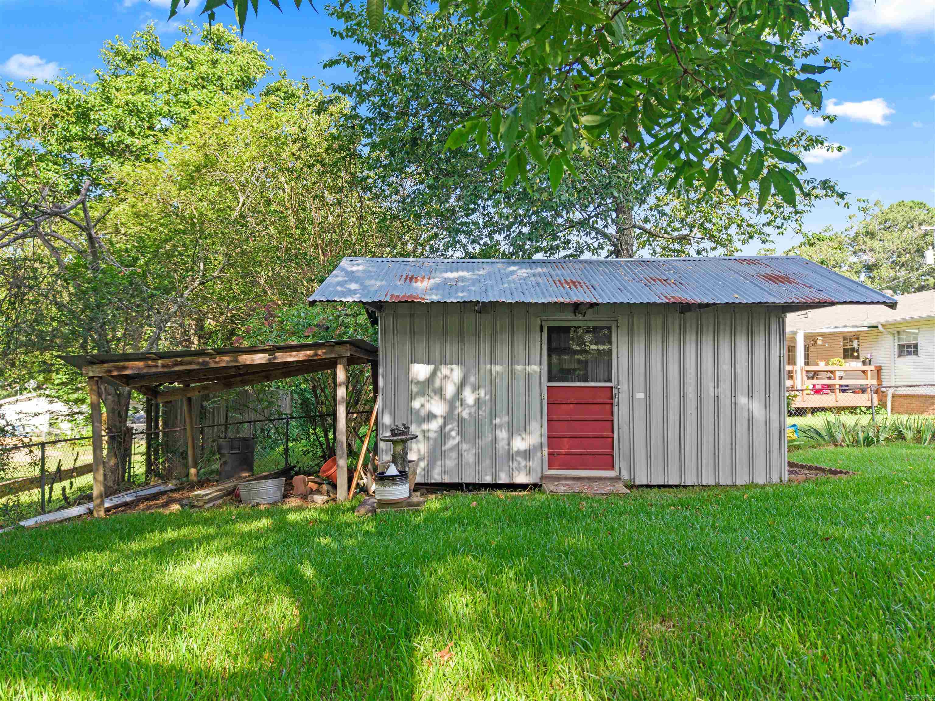 417 Lakeshore Drive Property Photo 32