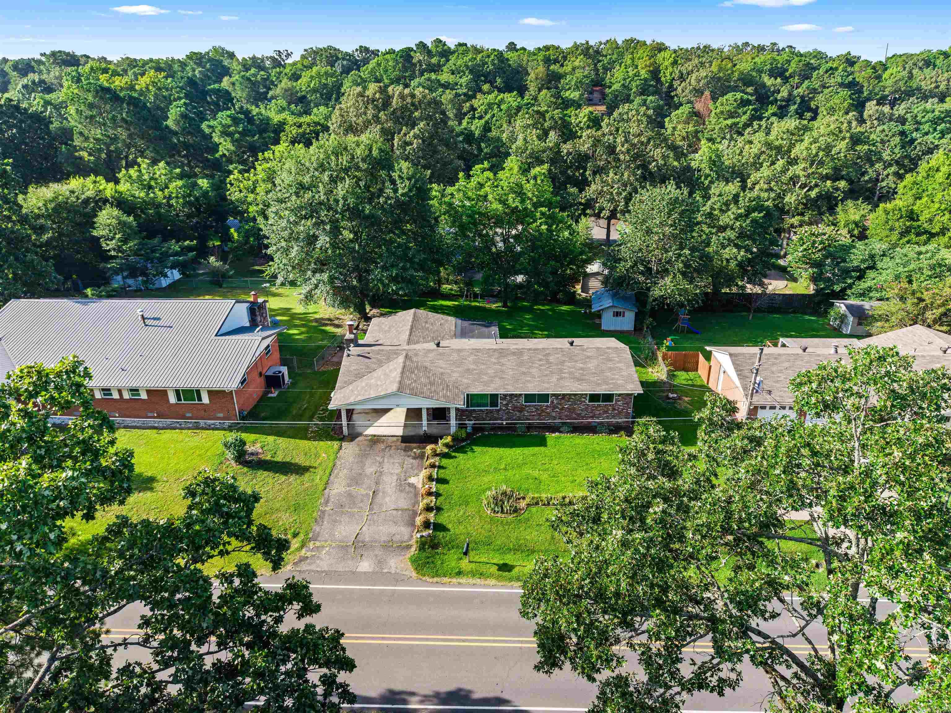 417 Lakeshore Drive Property Photo 34