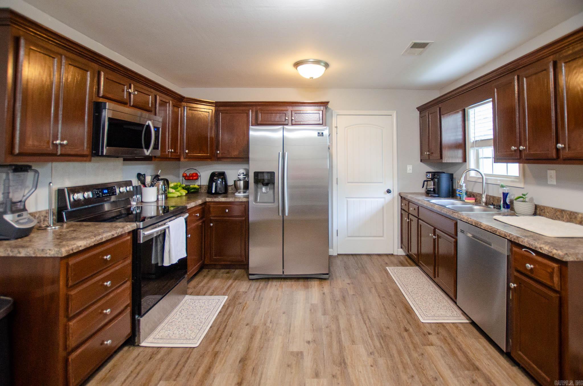 109 Cardinal Property Photo 8
