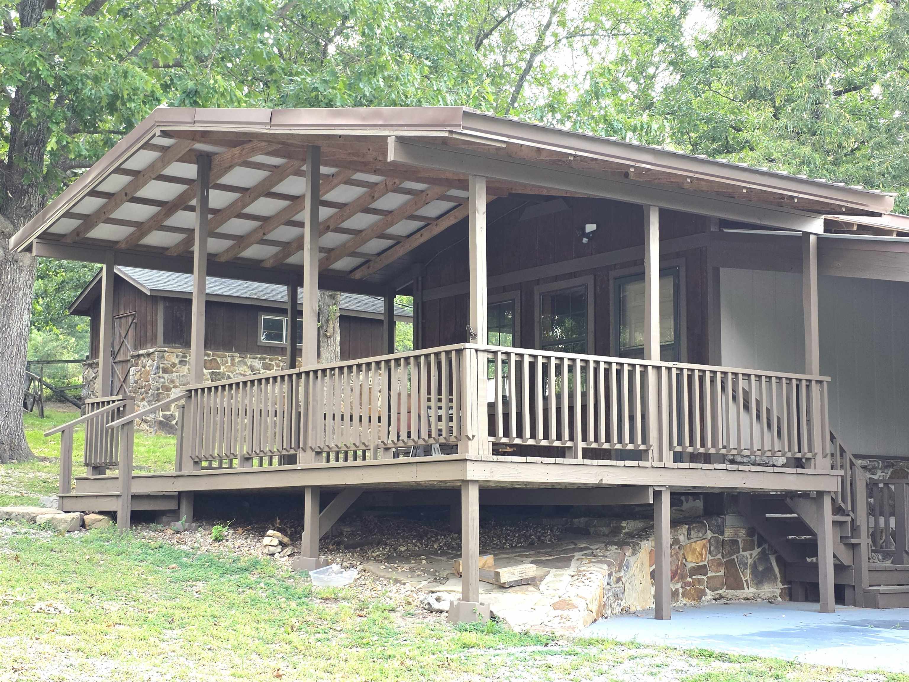 725 S Bayou Property Photo 4