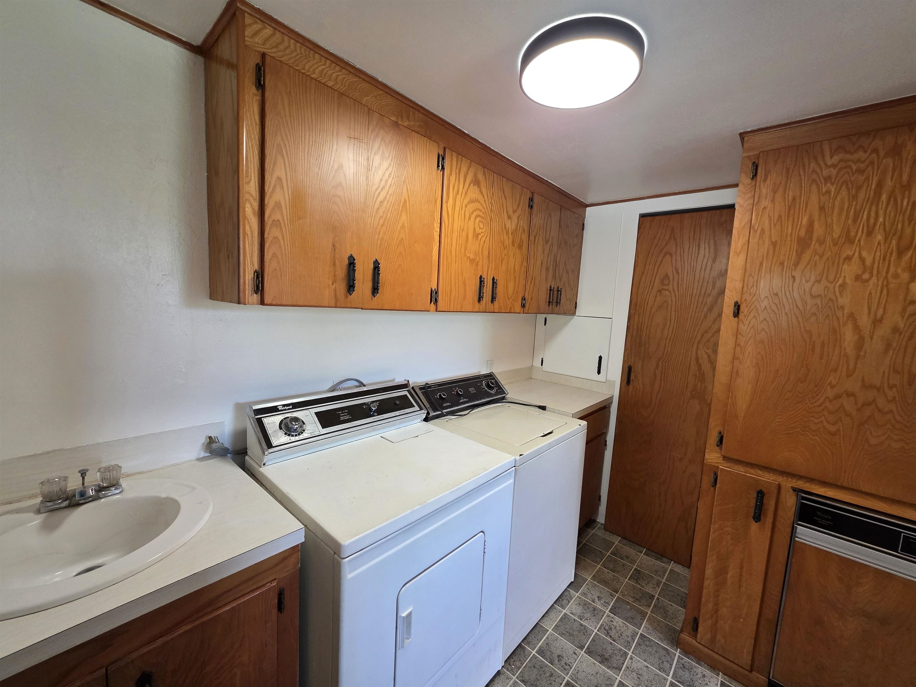 725 S Bayou Property Photo 10