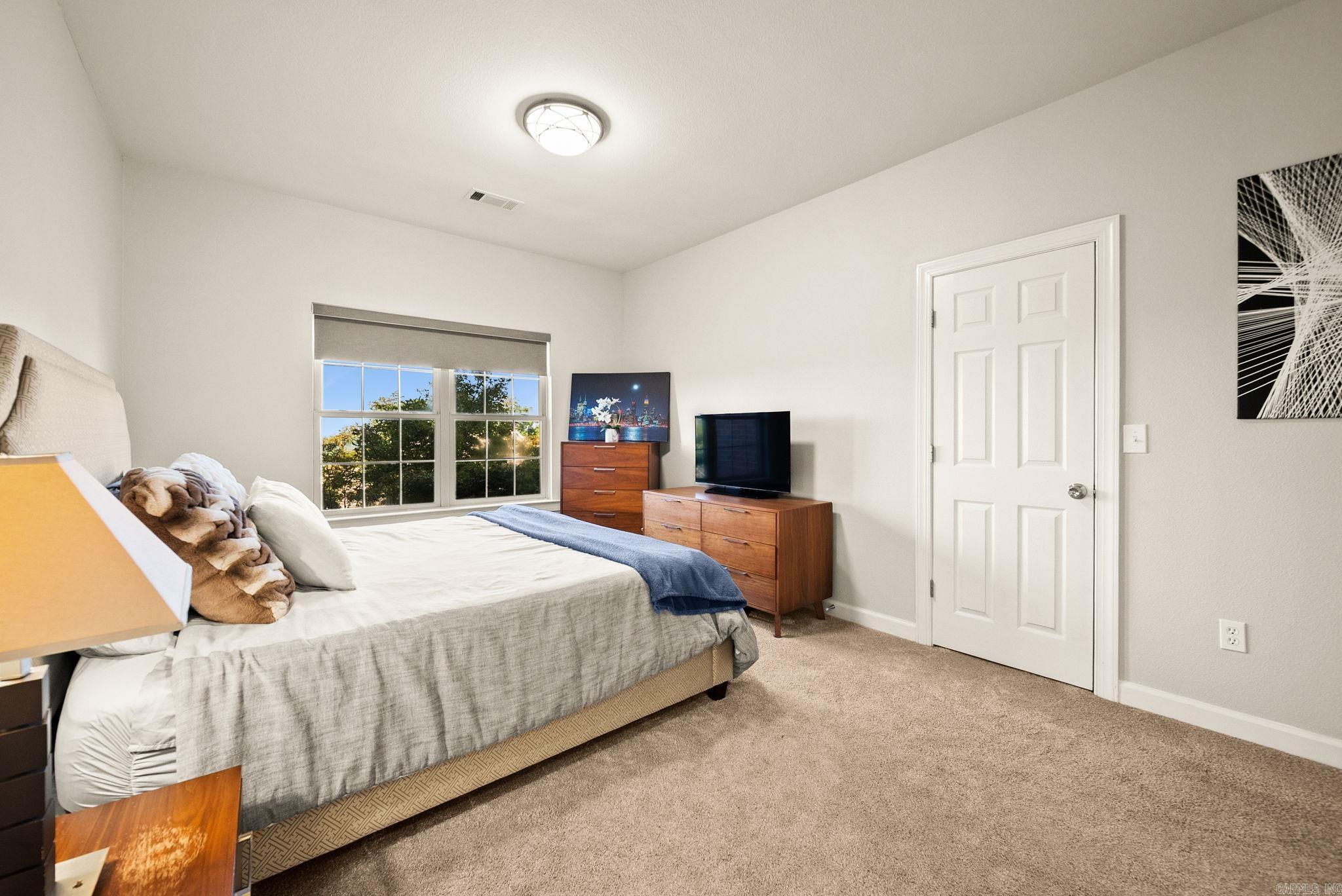 204 Weston Court Property Photo 41