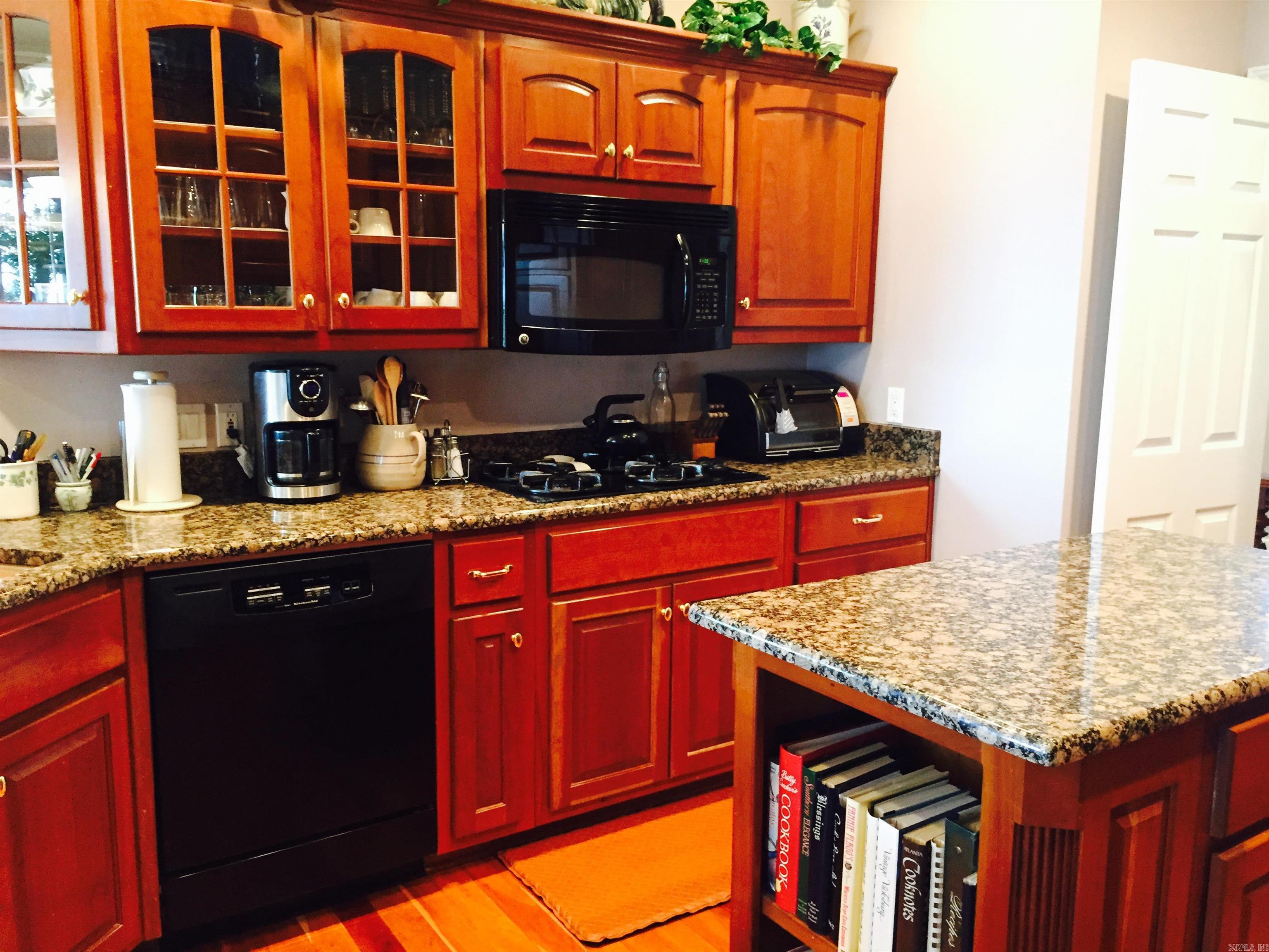 48 Binefar Way Property Photo 4
