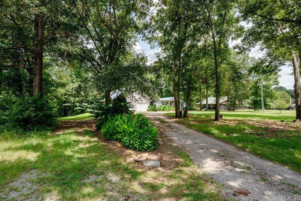 105 Collins Lane Property Photo 35