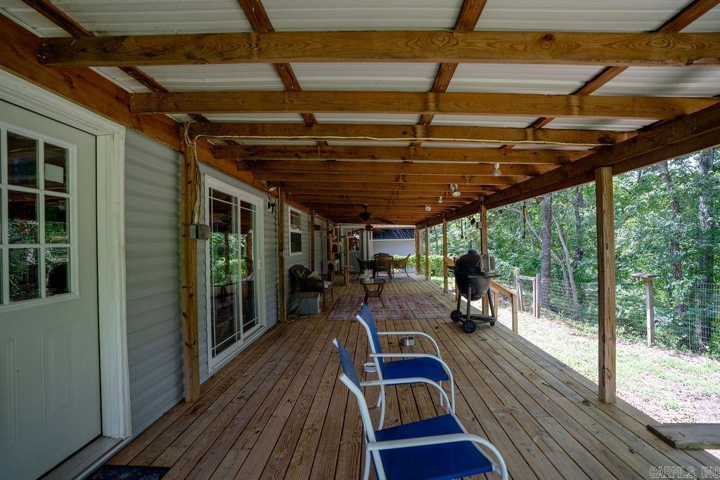 105 Collins Lane Property Photo 41