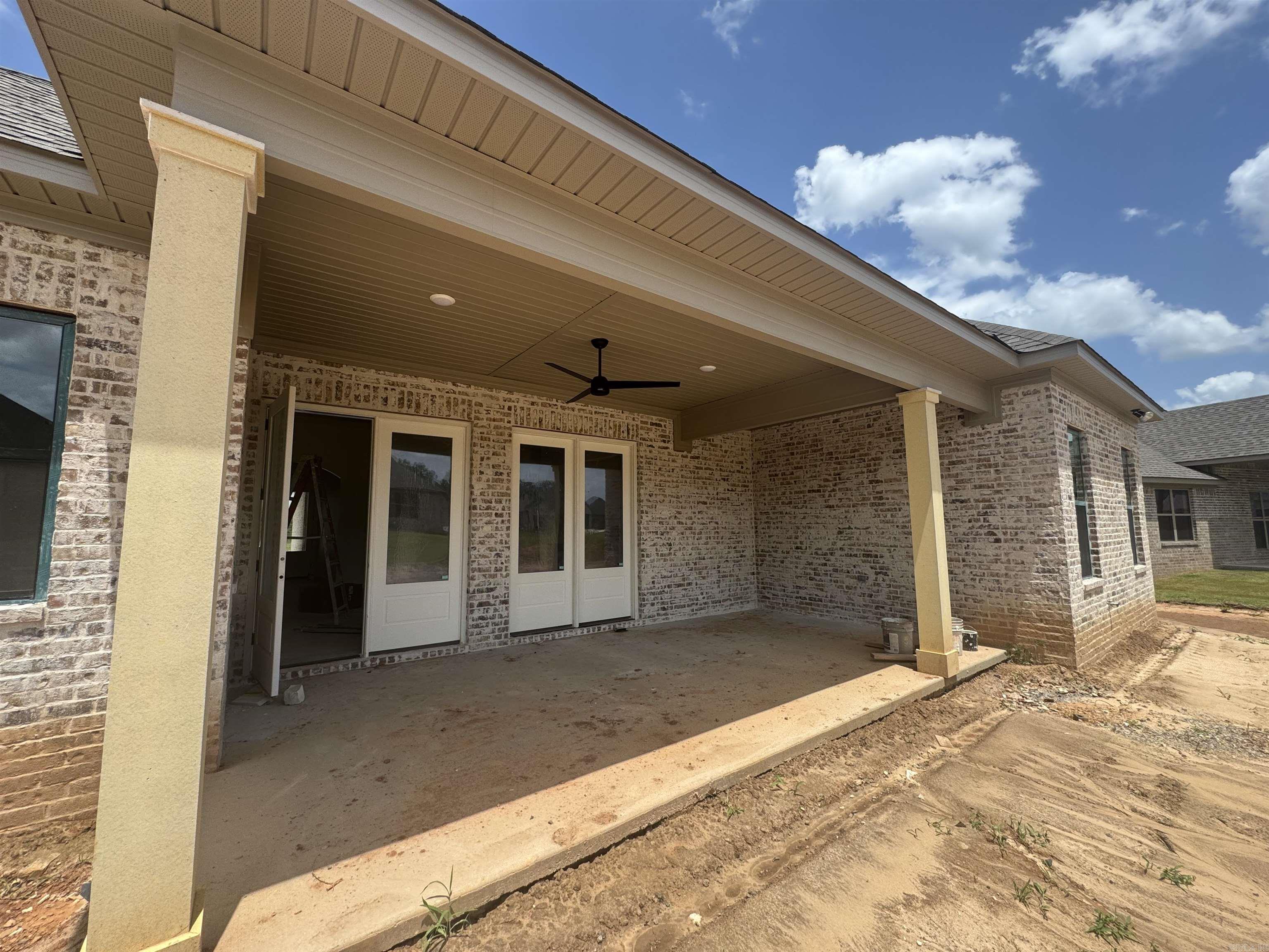 518 Corondelet Lane Property Photo 10