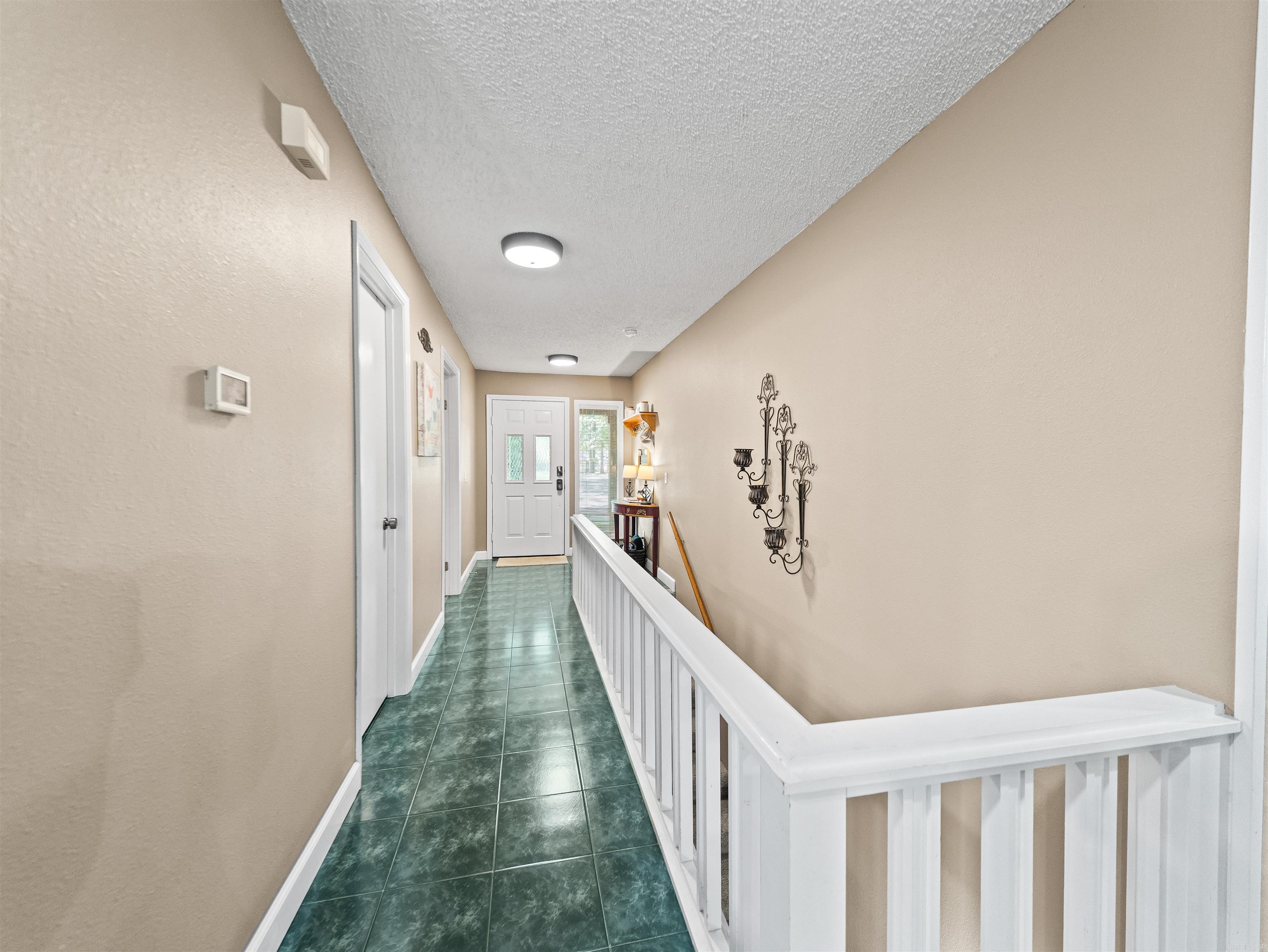 44 Esmeralda Property Photo 10