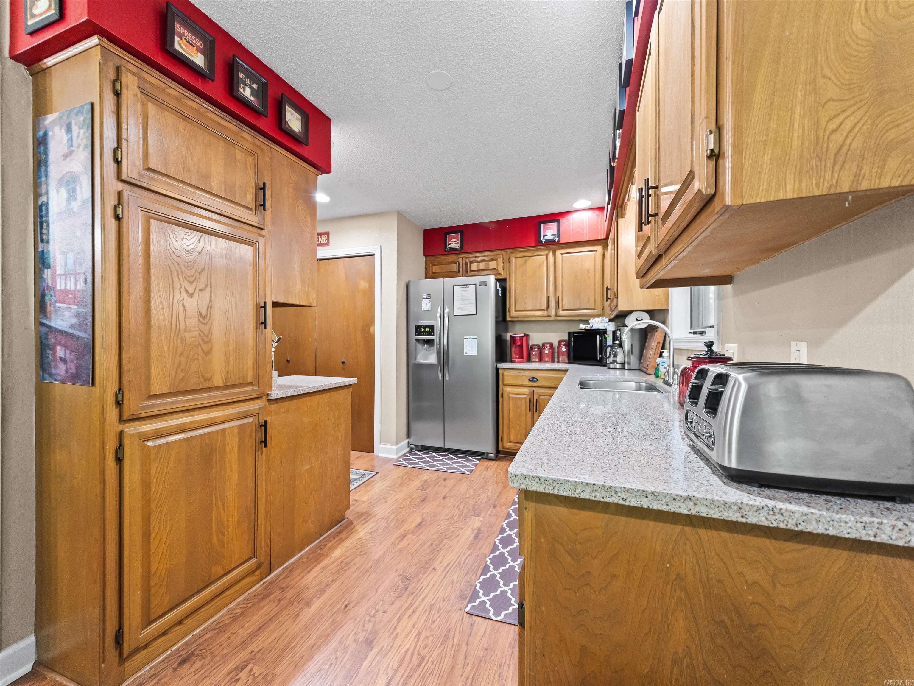 44 Esmeralda Property Photo 17