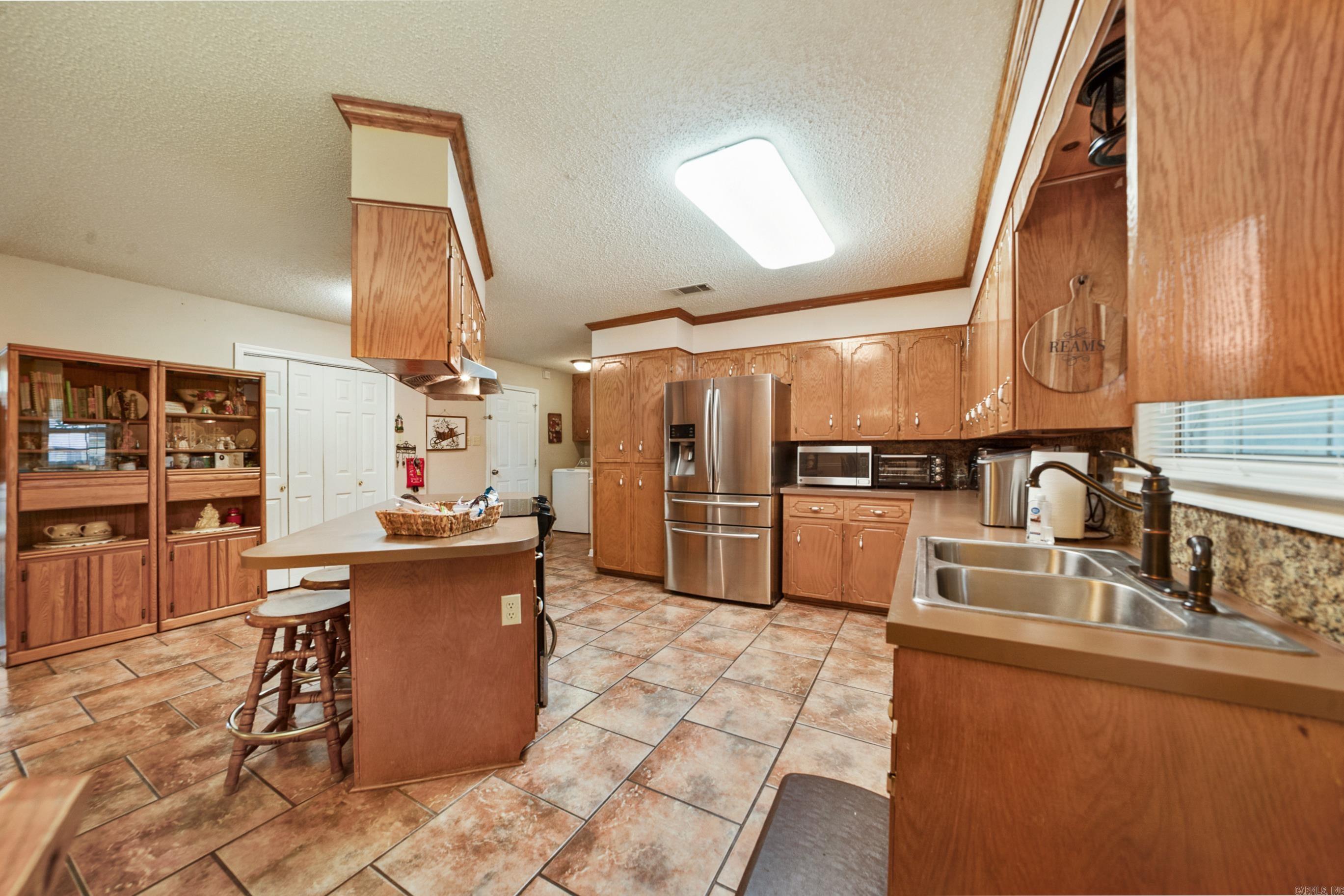 1806 Pinewood Property Photo 18