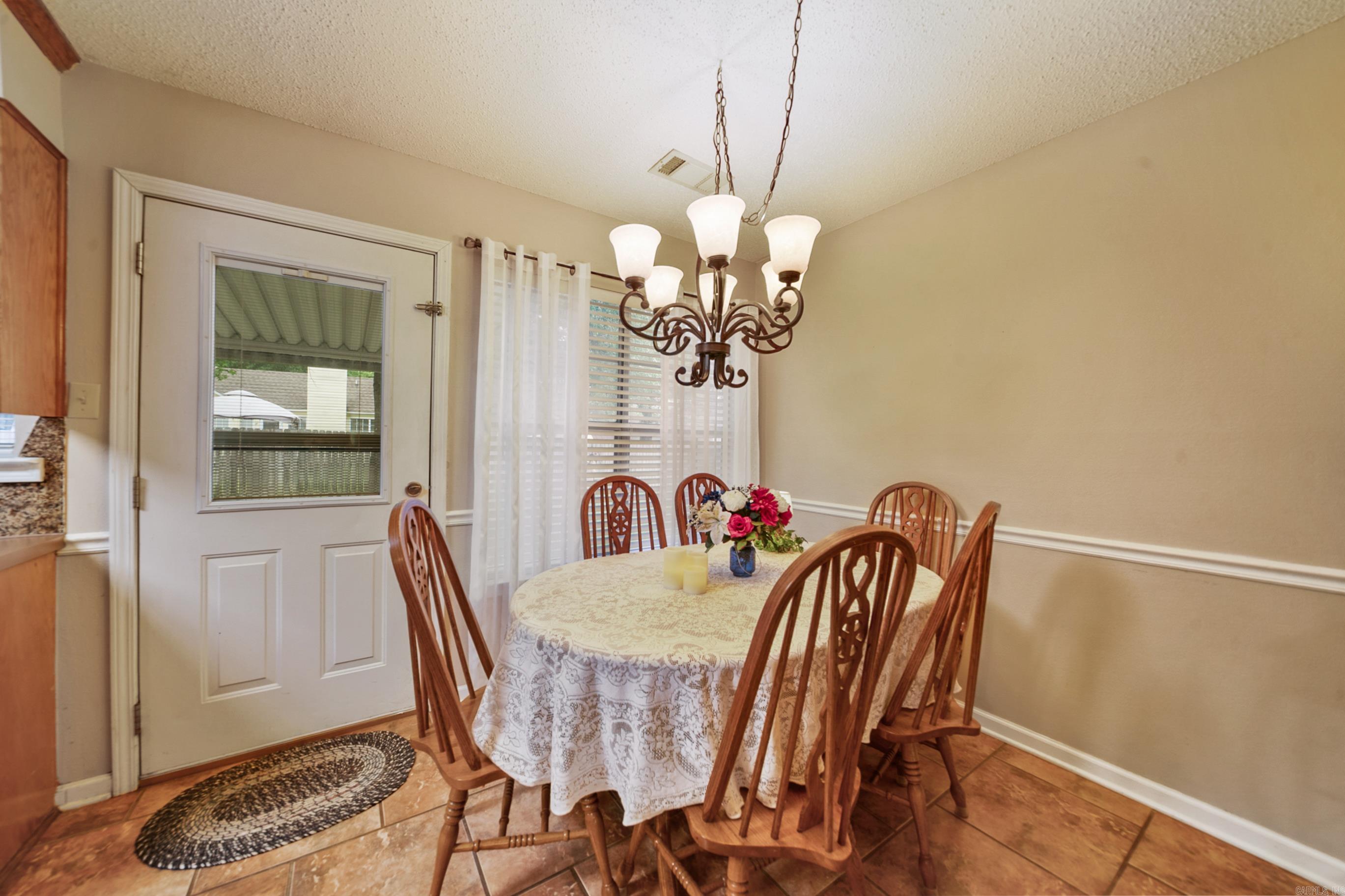 1806 Pinewood Property Photo 26