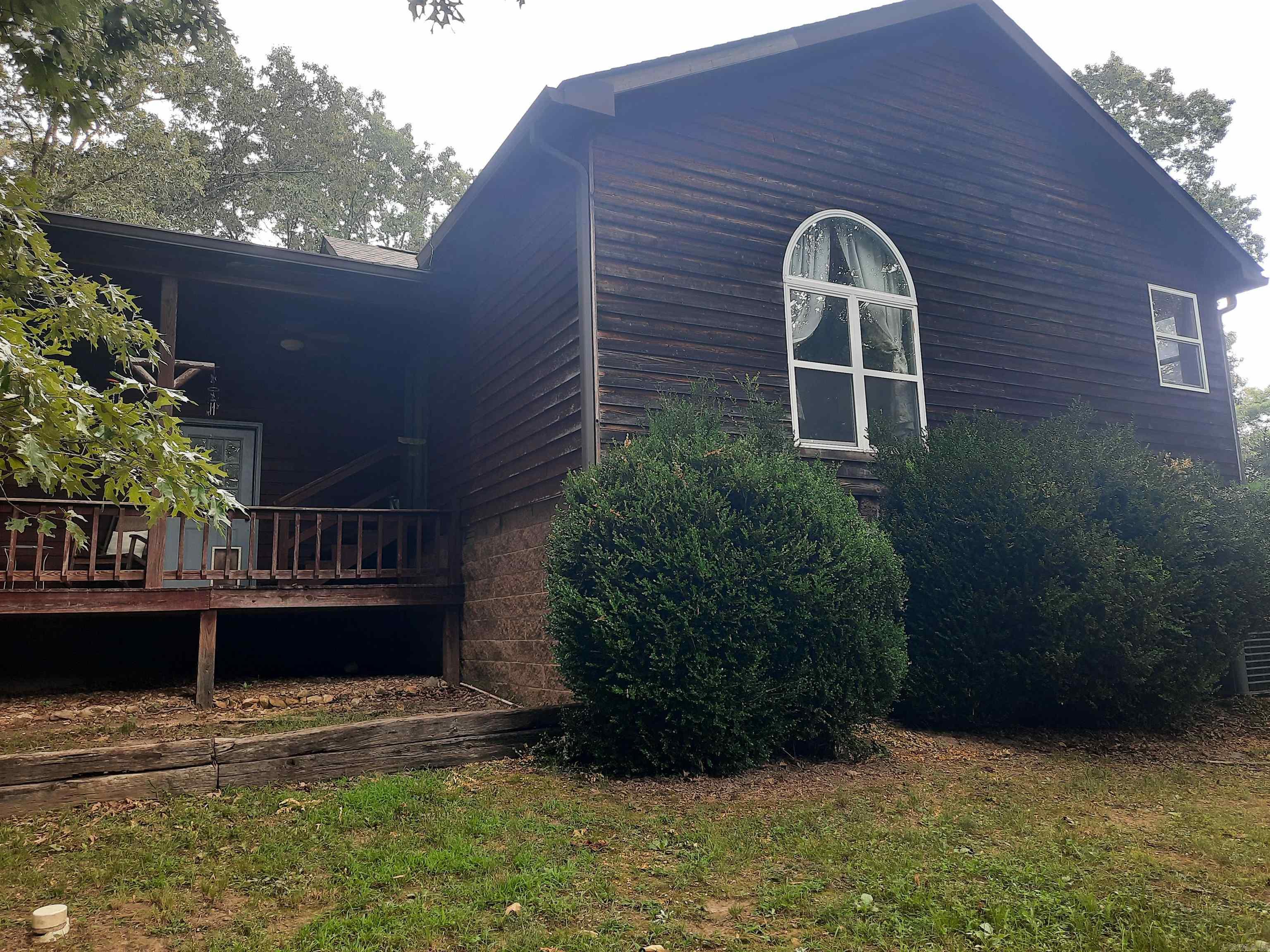 102 Clella Ct. Property Photo 4