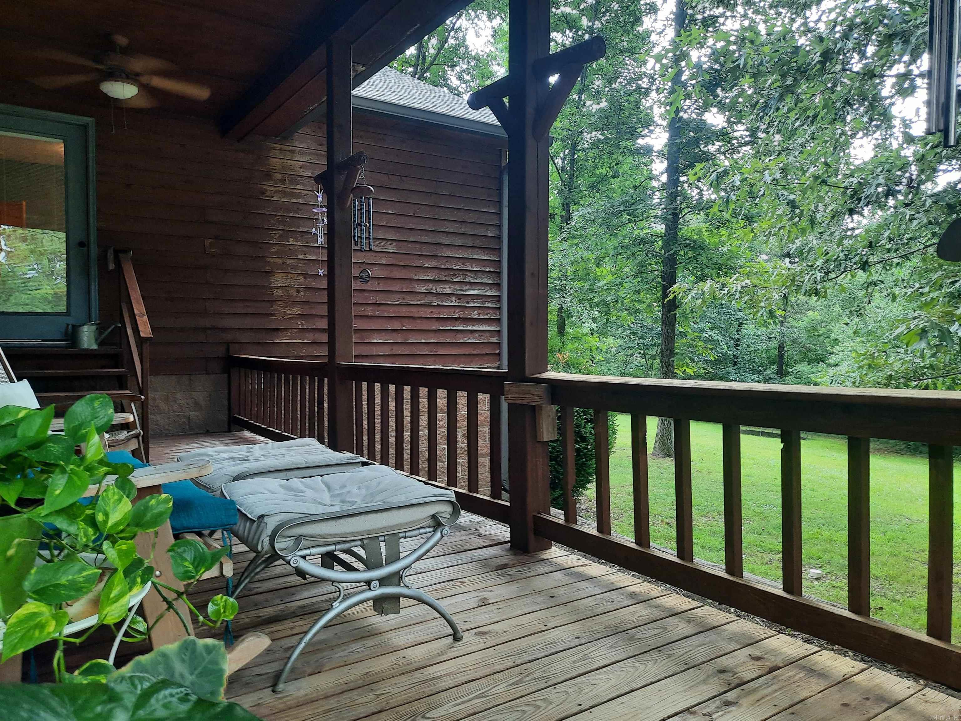102 Clella Ct. Property Photo 6