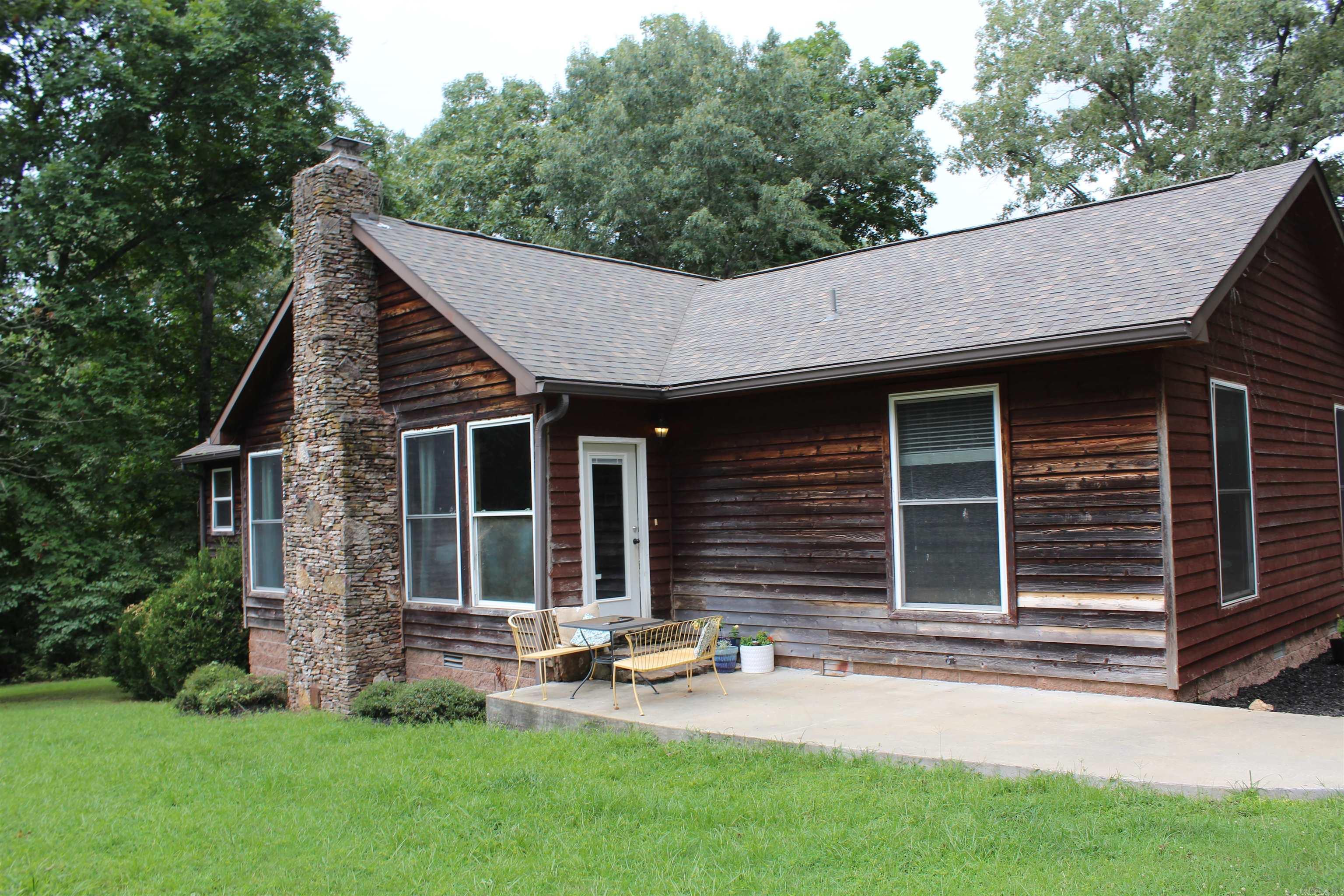 102 Clella Ct. Property Photo 8
