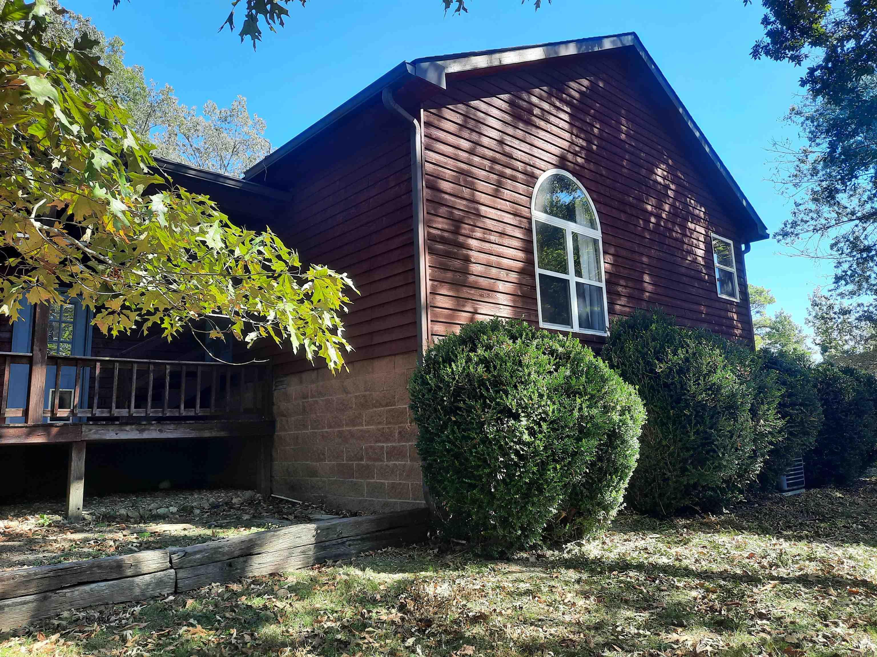 102 Clella Ct. Property Photo 8